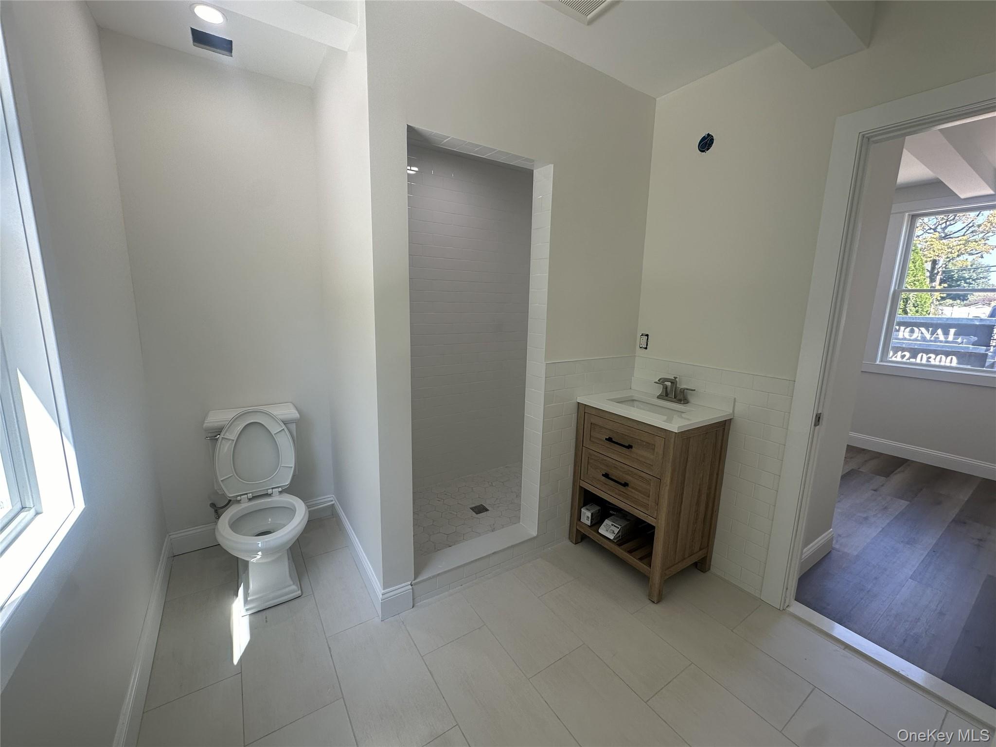 98 Kohr Road – For Rent photo 8