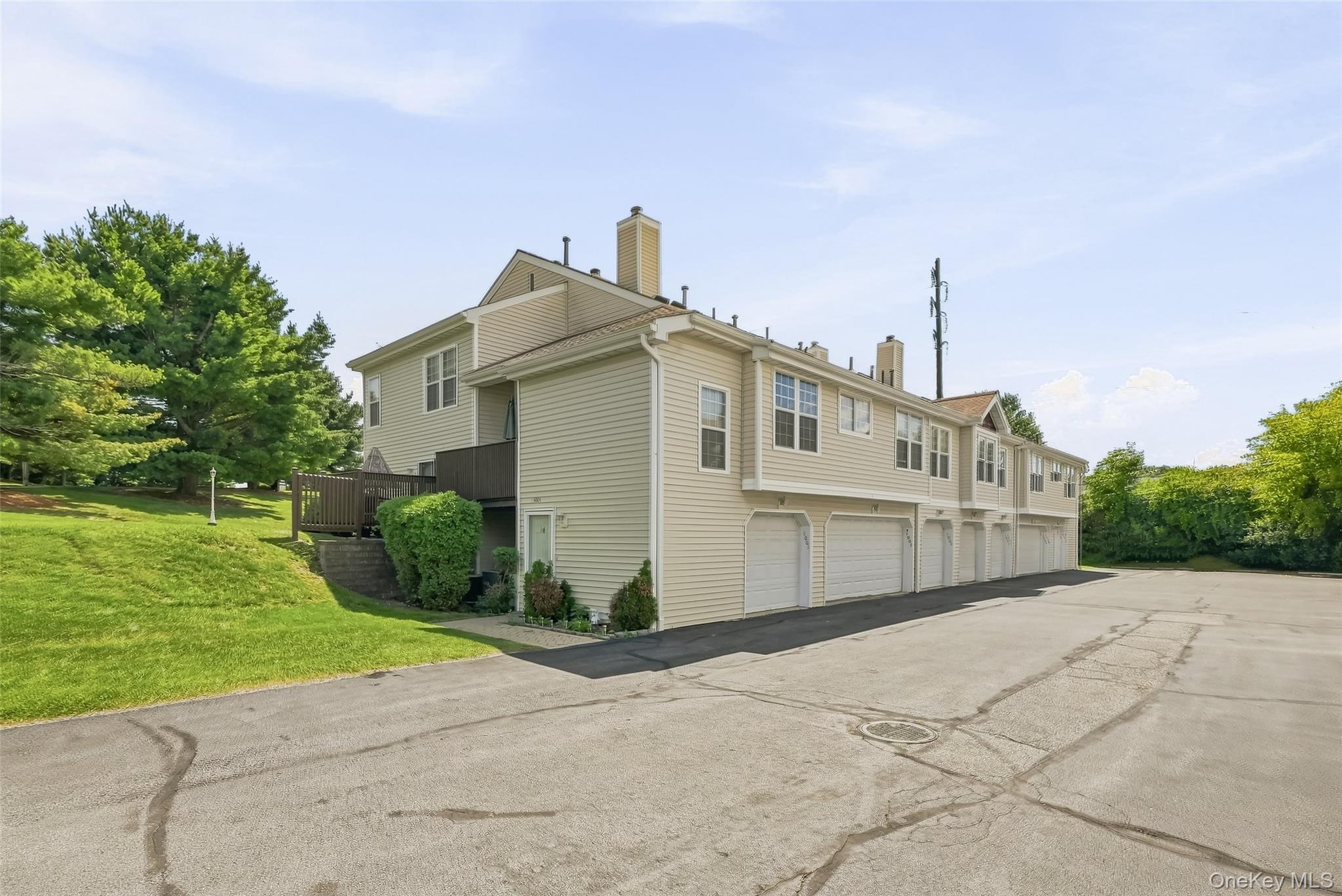 1005 Whispering Hills – For Sale photo 21