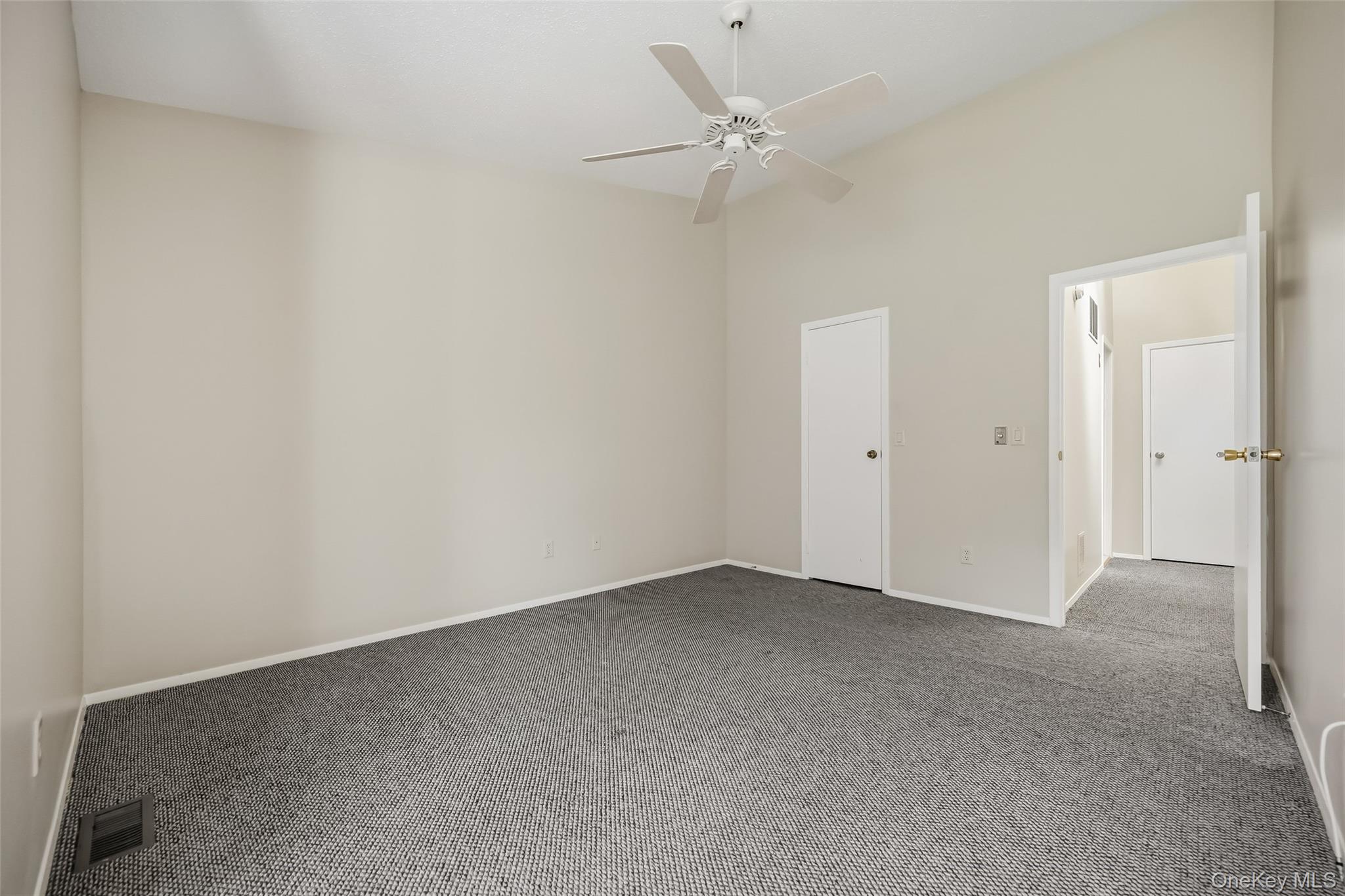 1005 Whispering Hills – For Sale photo 15