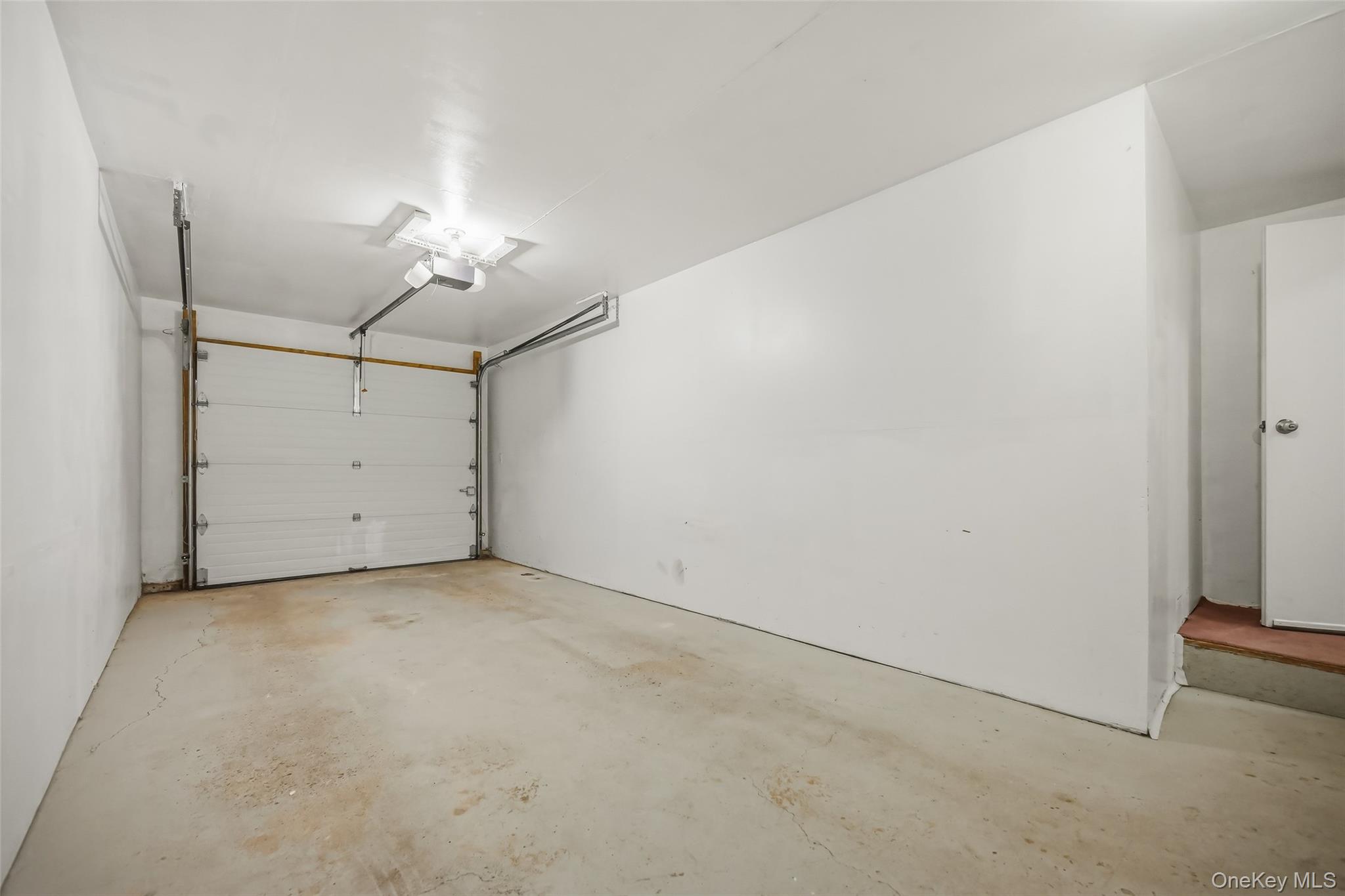 1005 Whispering Hills – For Sale photo 20