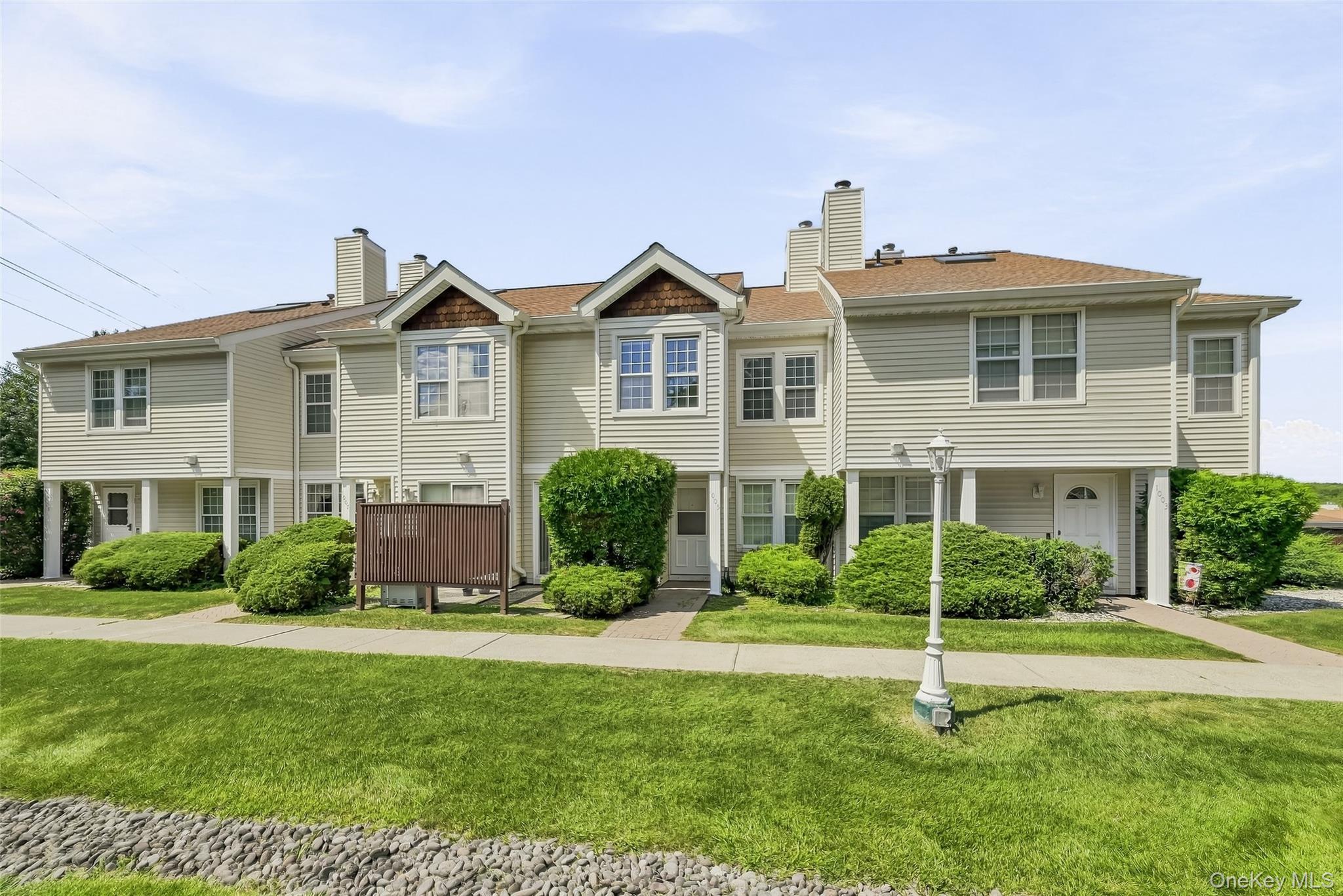 1005 Whispering Hills – For Sale photo 3