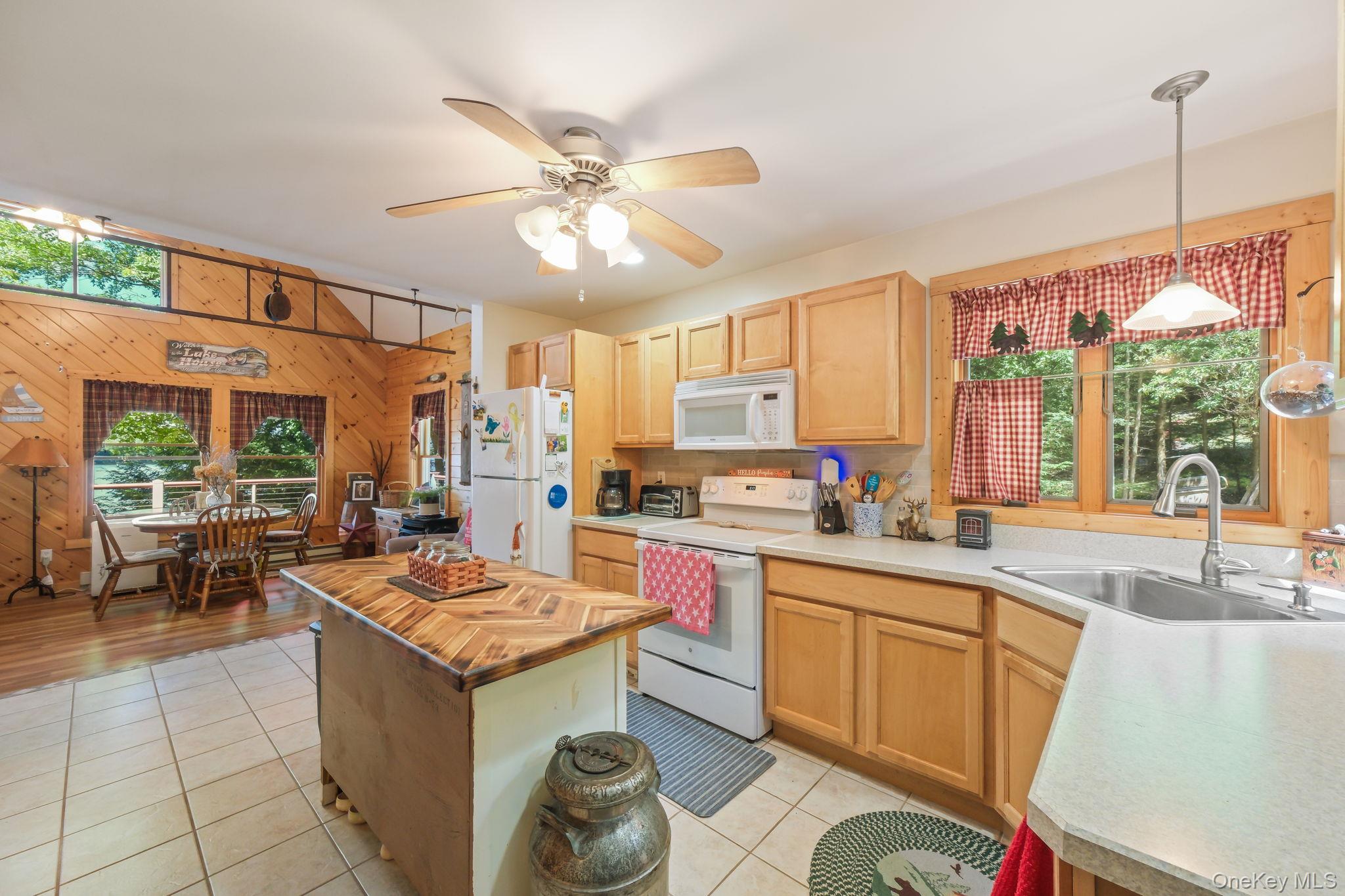150 (#51) Wildwood Drive – For Sale photo 4