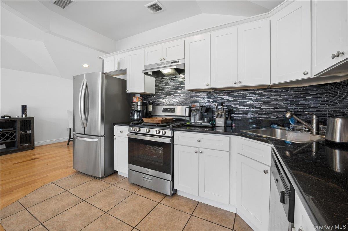 290 Zerega Avenue – For Sale photo 10
