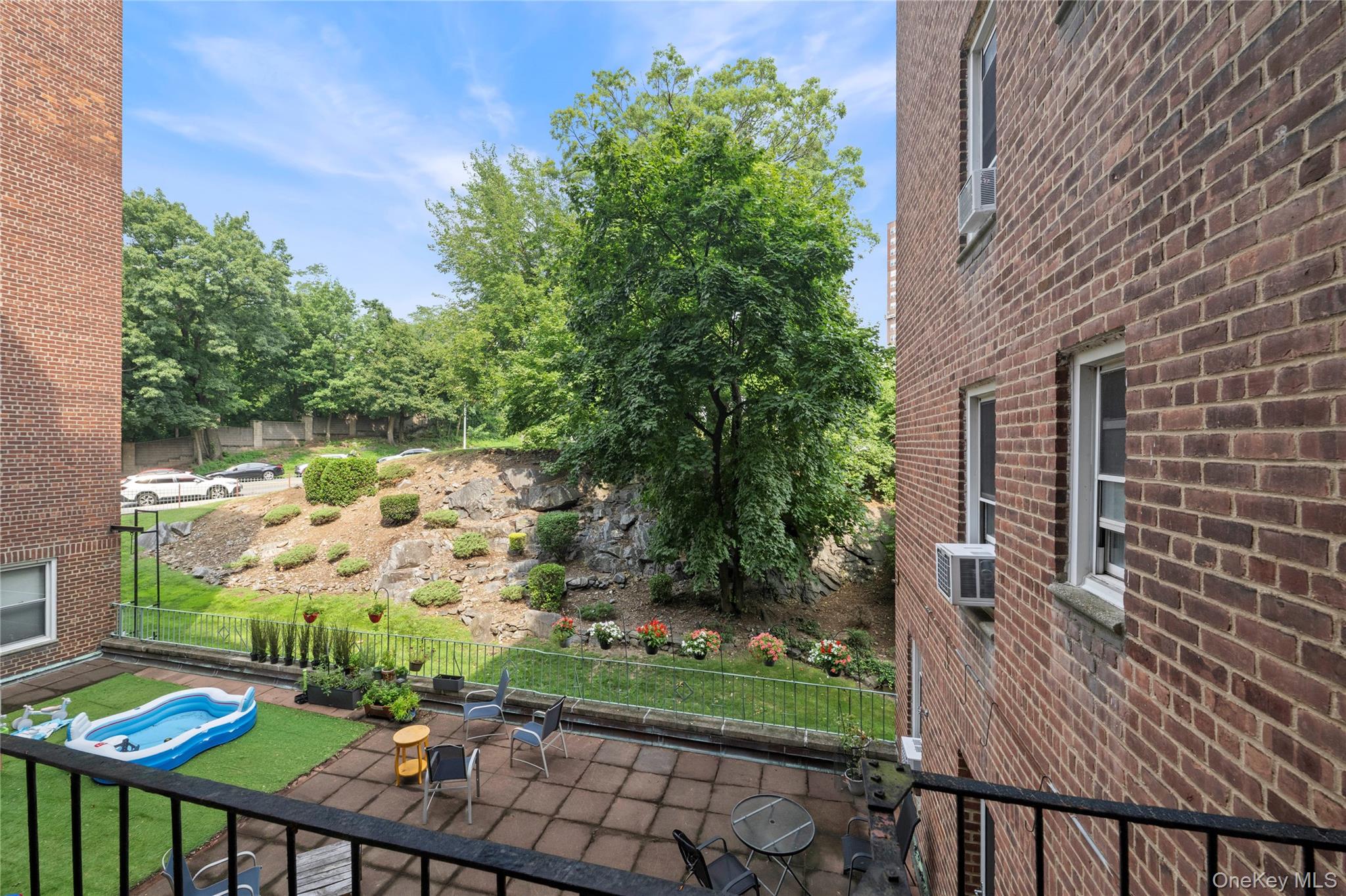 5645 Netherland Avenue, Unit 2F photo 7