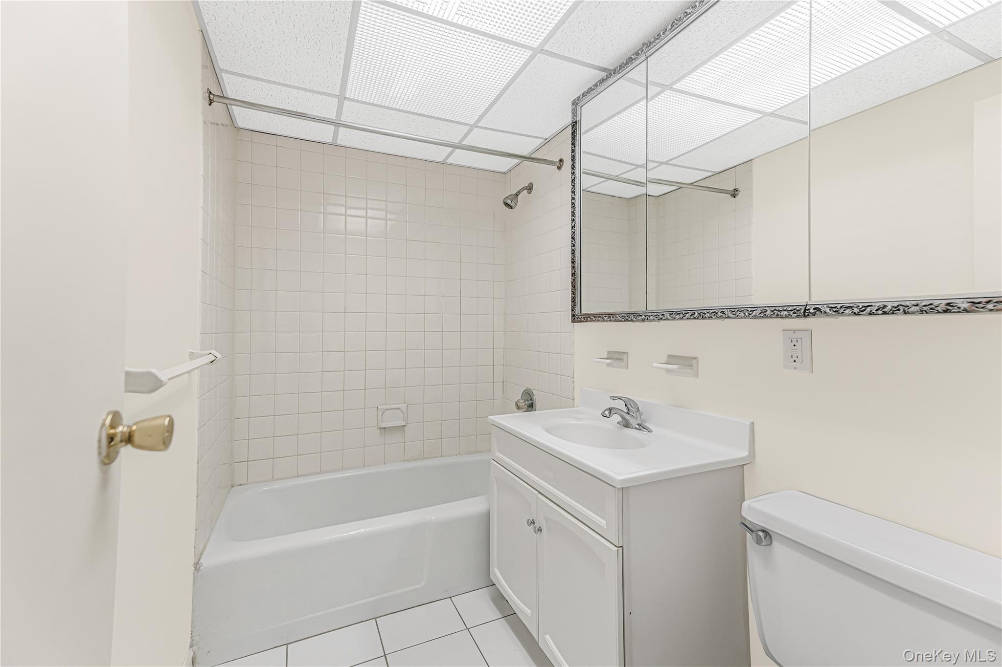 1155 Warburton Avenue, Unit 2S photo 16
