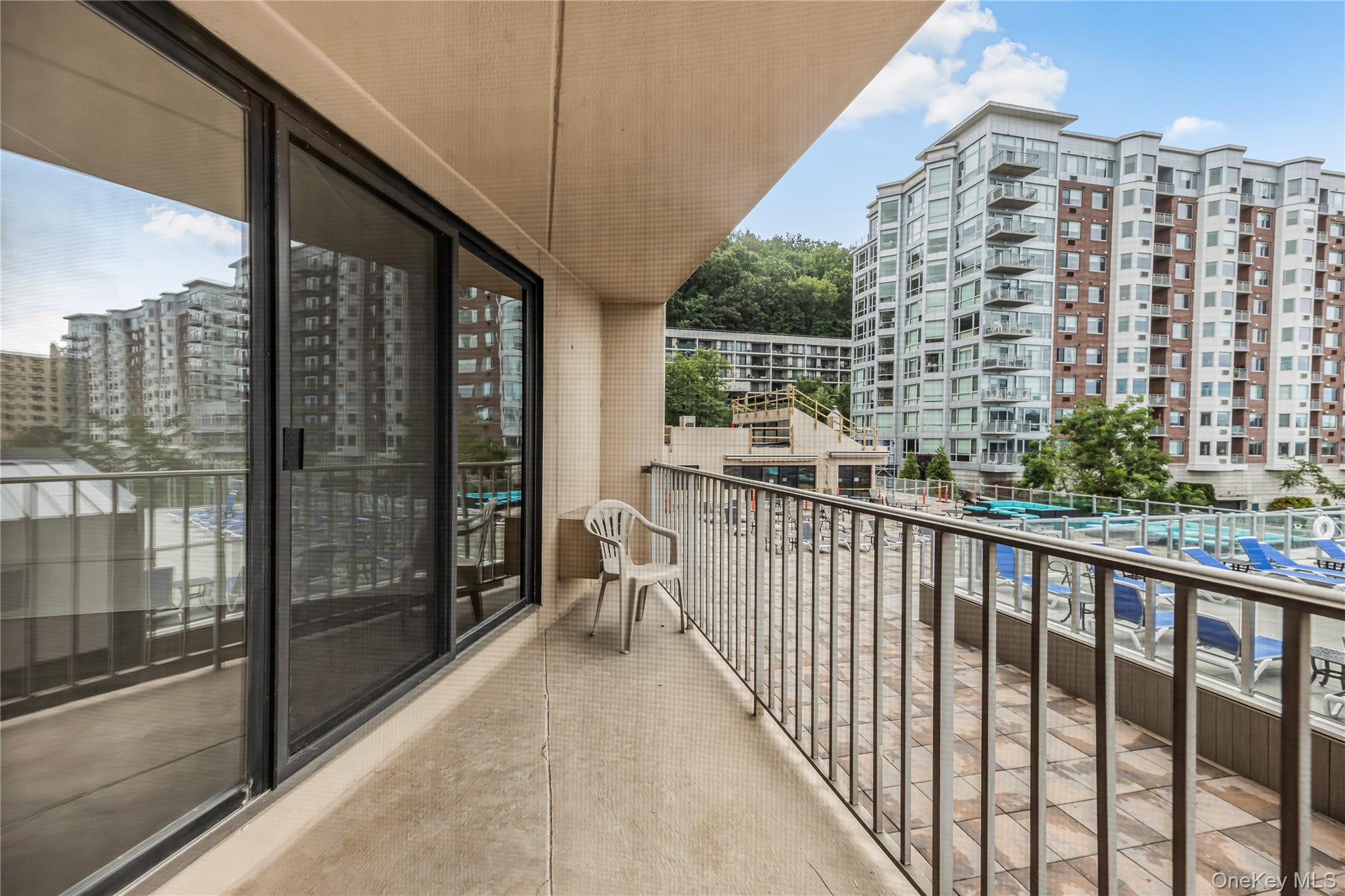 1155 Warburton Avenue, Unit 2S photo 7