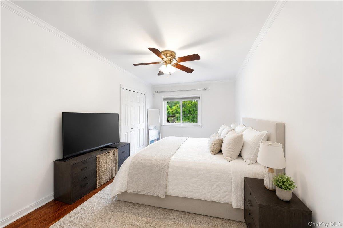 828 Pelhamdale Avenue, Unit 2P photo 8