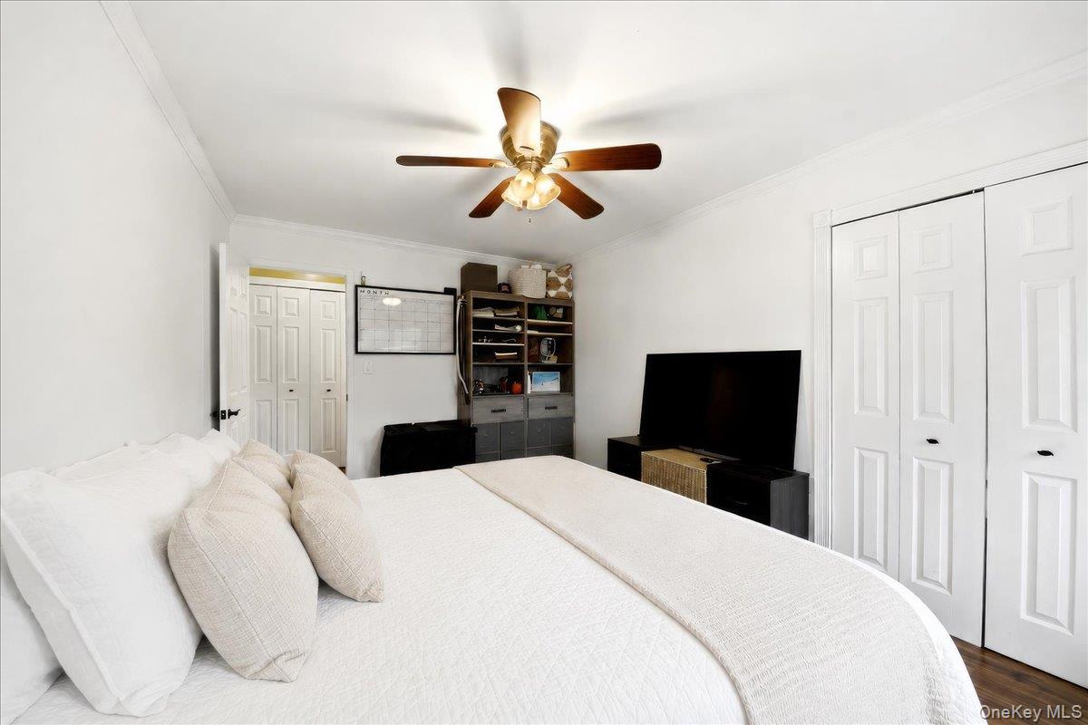 828 Pelhamdale Avenue, Unit 2P photo 9