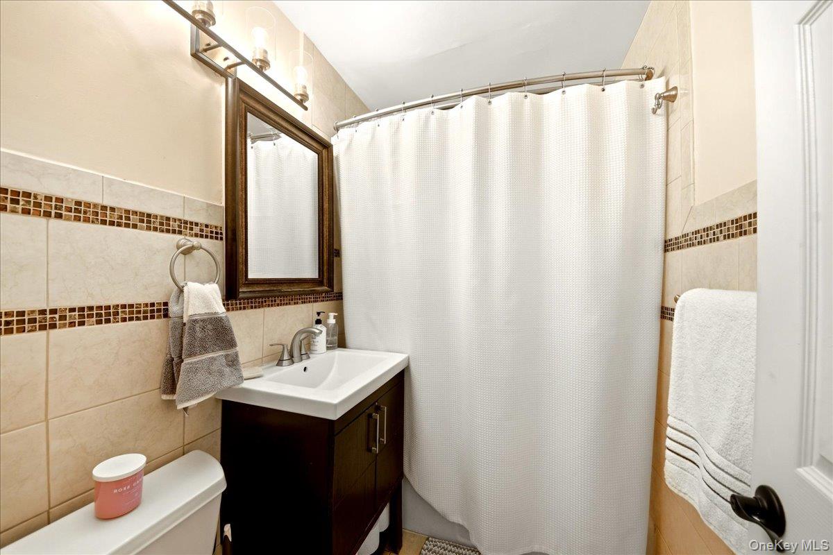 828 Pelhamdale Avenue, Unit 2P photo 10