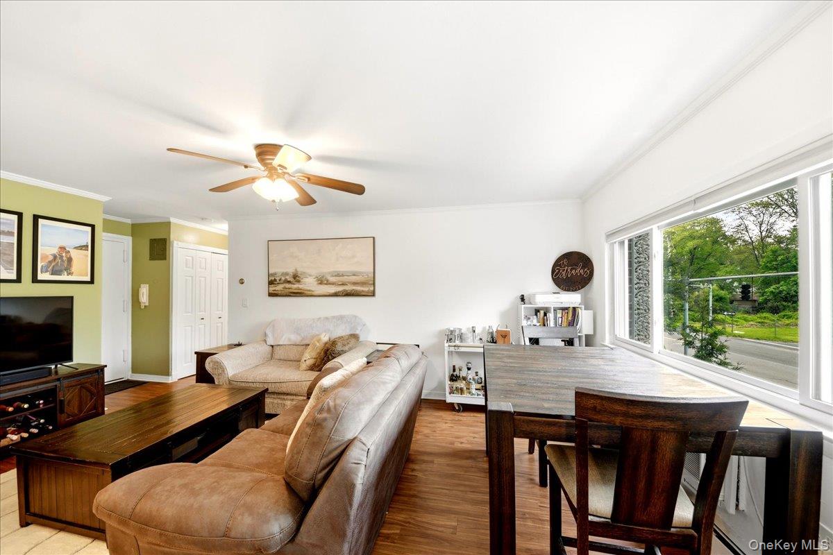 828 Pelhamdale Avenue, Unit 2P photo 7