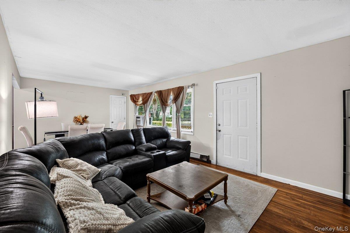 287 Whittier Drive – For Sale photo 3