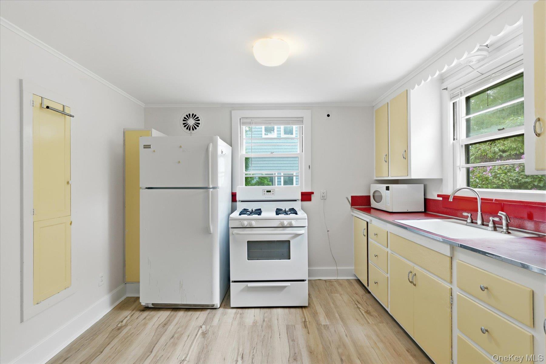 400 Orchard Street – For Rent photo 12