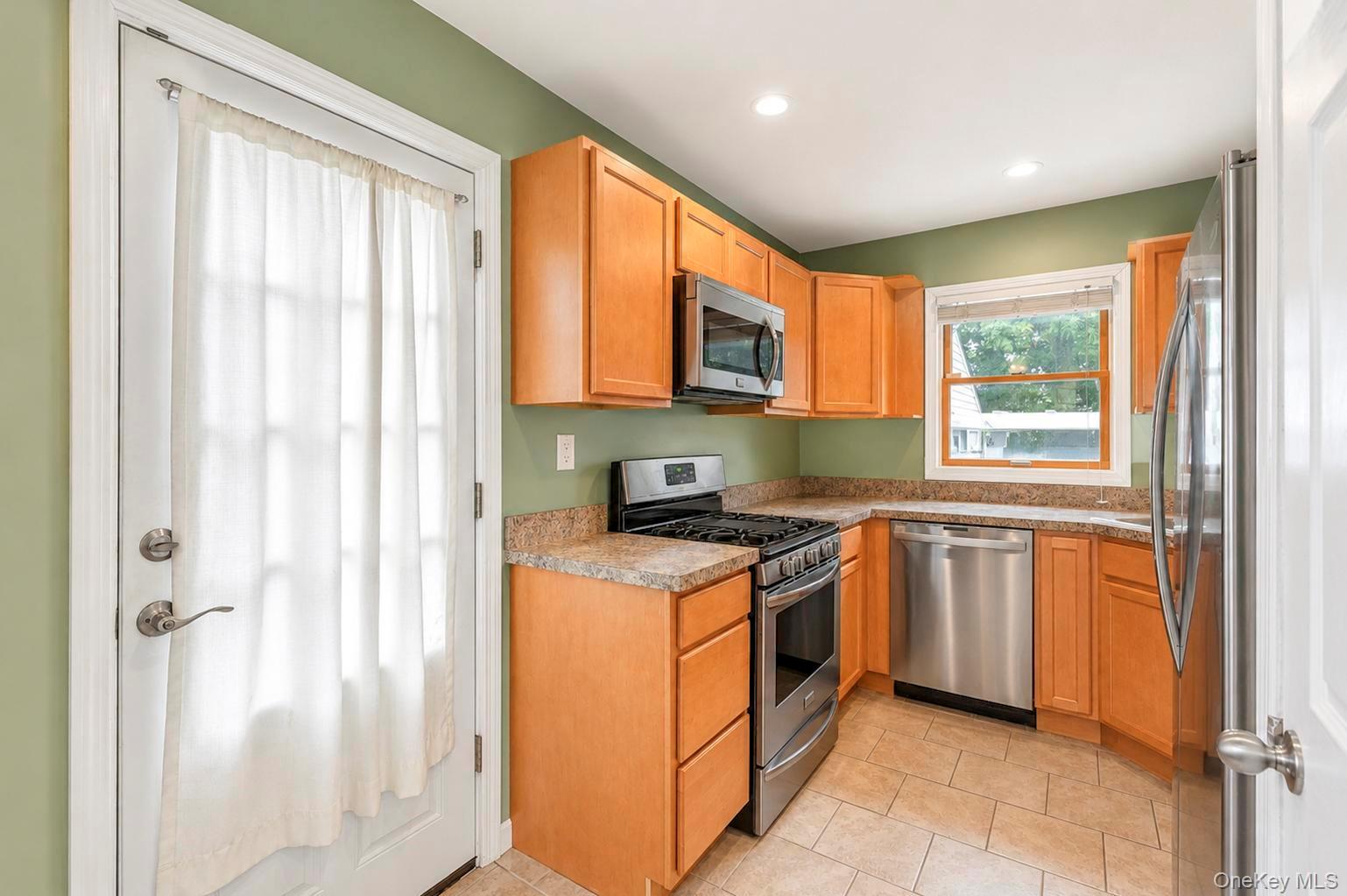 70 Mohawk Drive – For Sale photo 6