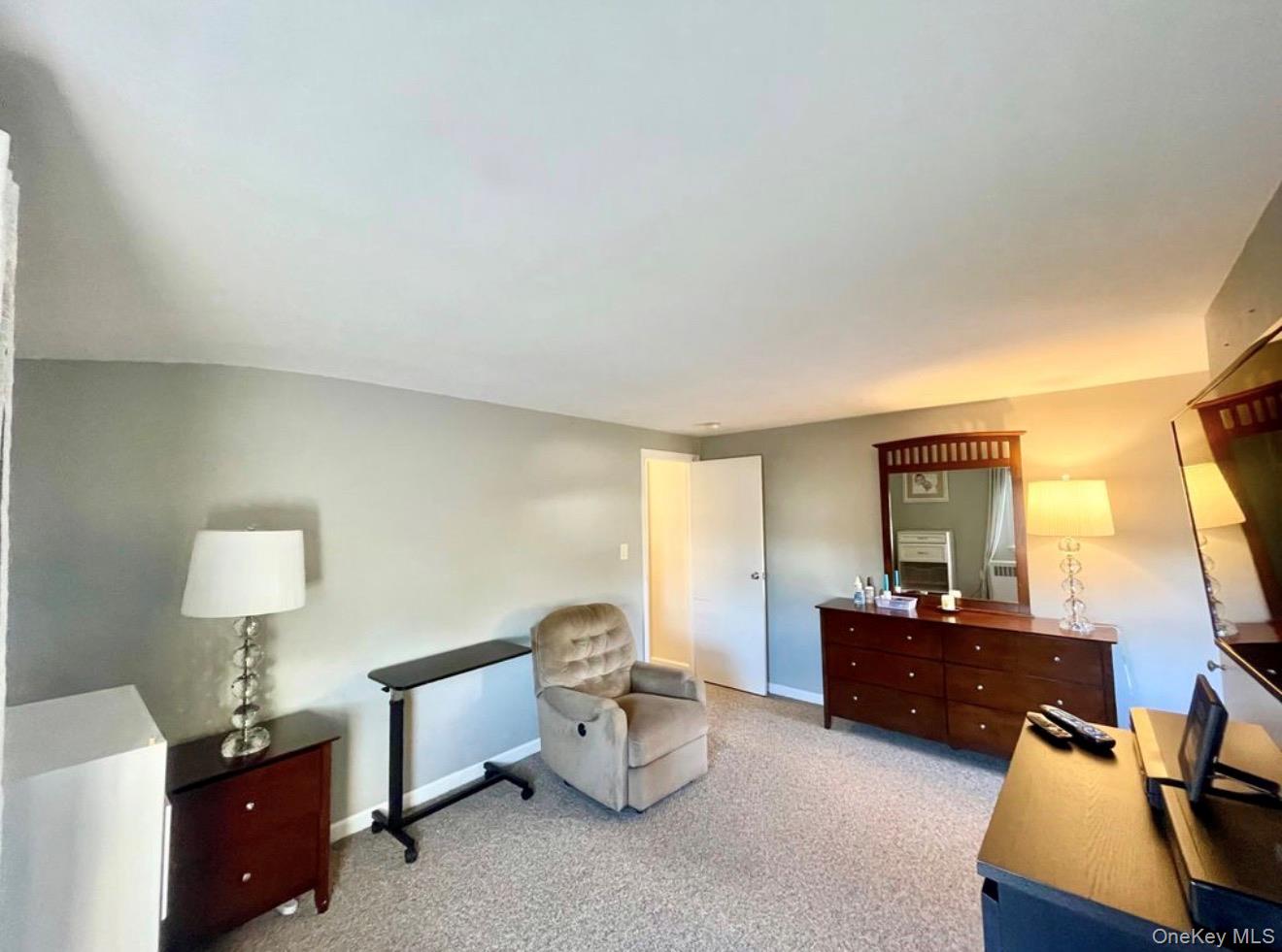 222 Centre Avenue – For Rent photo 10