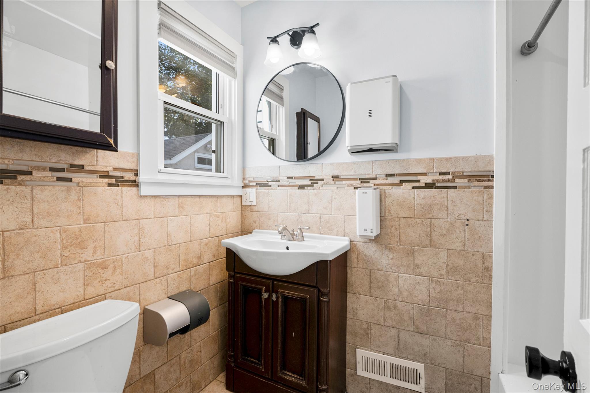 521 Jefferson Avenue, Unit 1 photo 18
