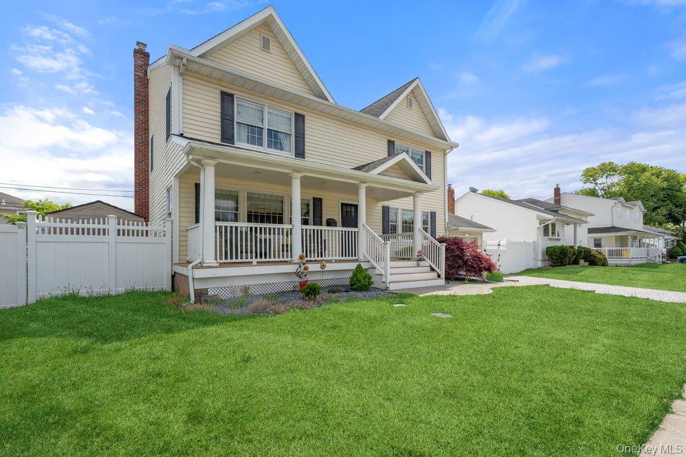 47 Syosset Circle – For Sale photo 2
