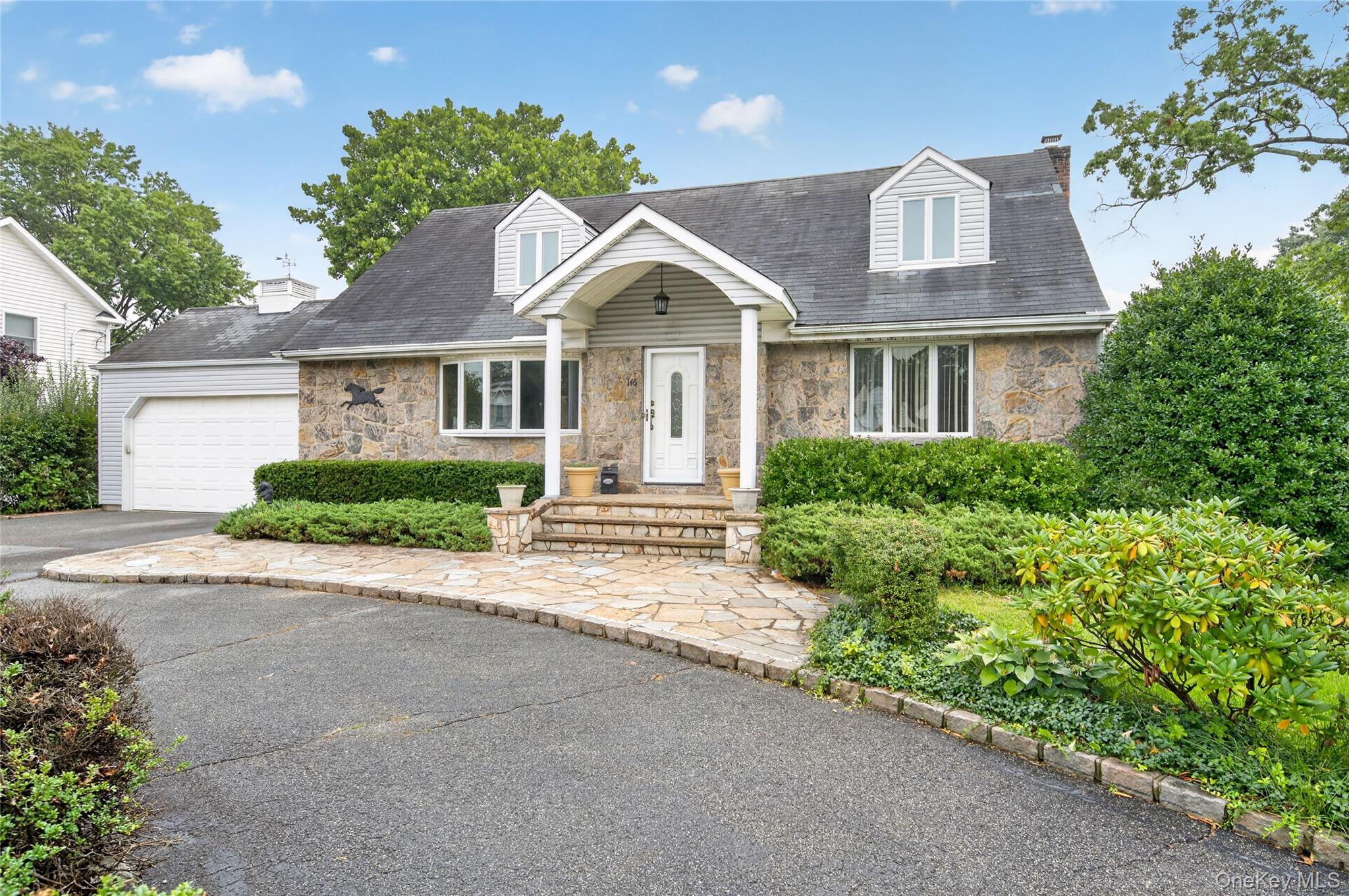 146 Longwood Avenue – For Sale photo 2