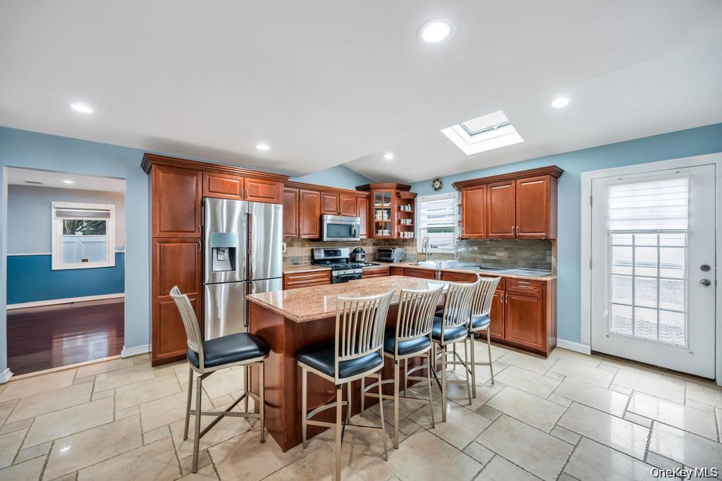 6 Garden Circle – For Sale photo 5