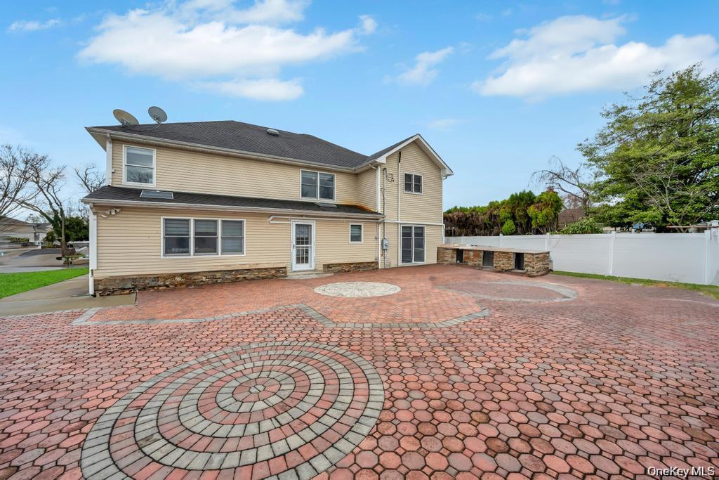 6 Garden Circle – For Sale photo 27