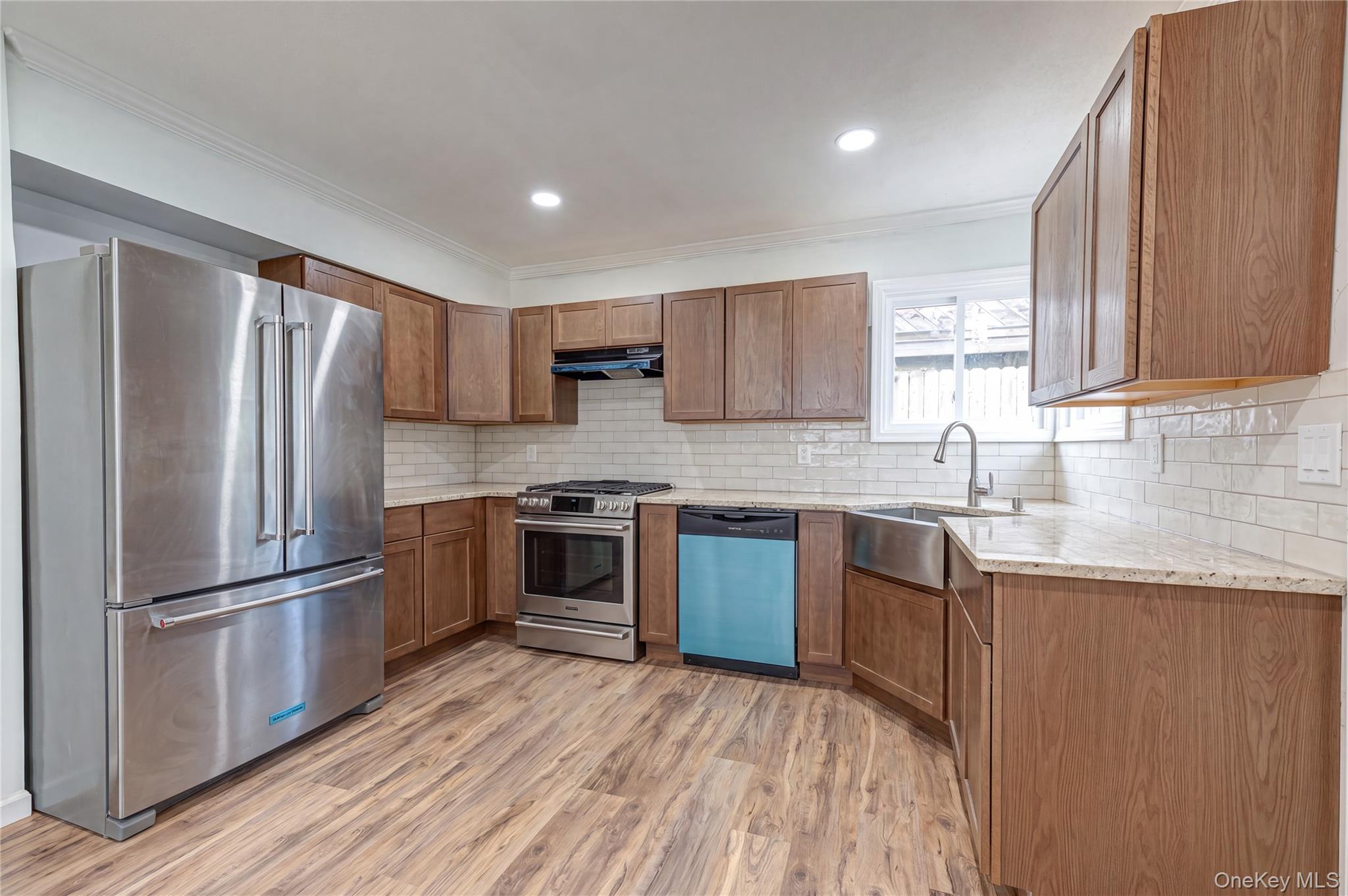 2528 Marshall Avenue – For Sale photo 7