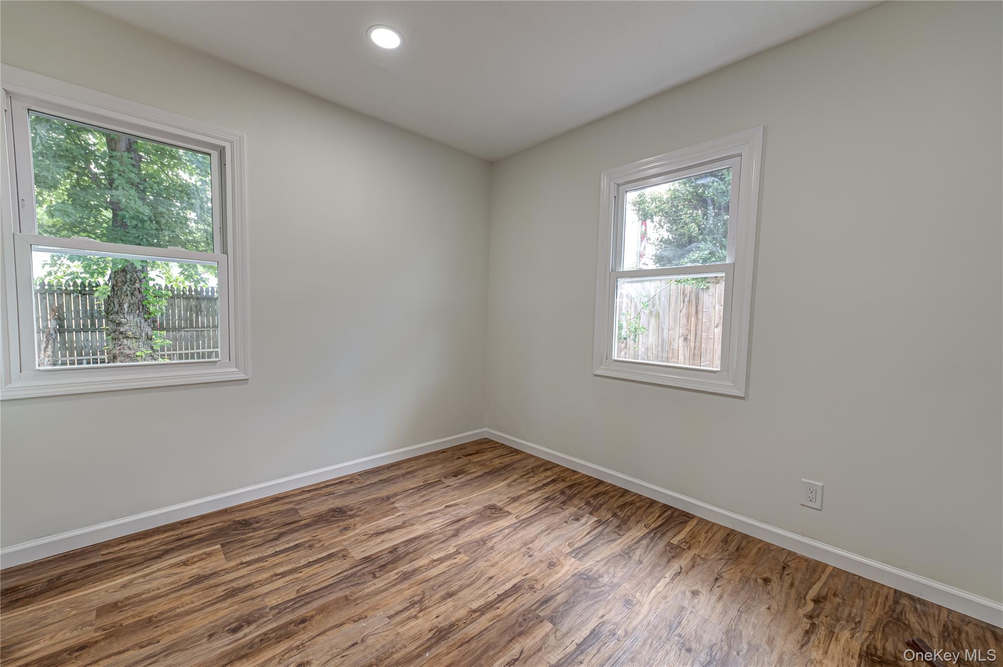 2528 Marshall Avenue – For Sale photo 3