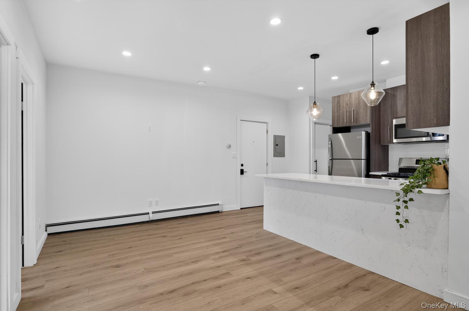 91 Mineola Boulevard, Unit A photo 7