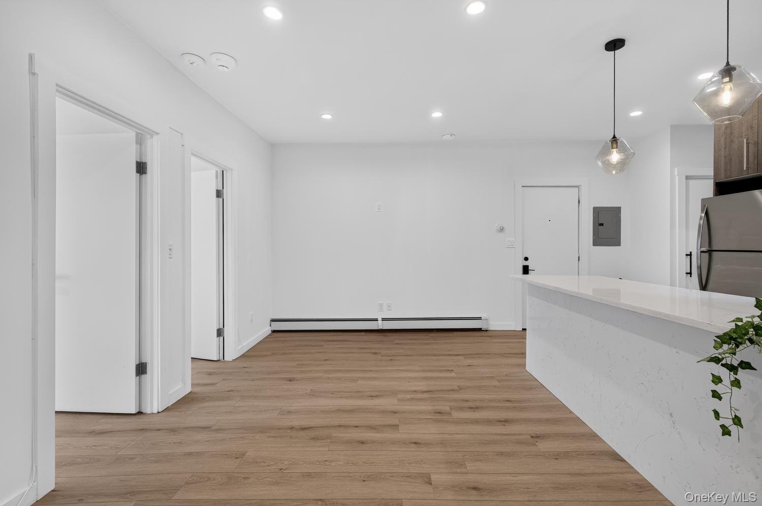 91 Mineola Boulevard, Unit A photo 4