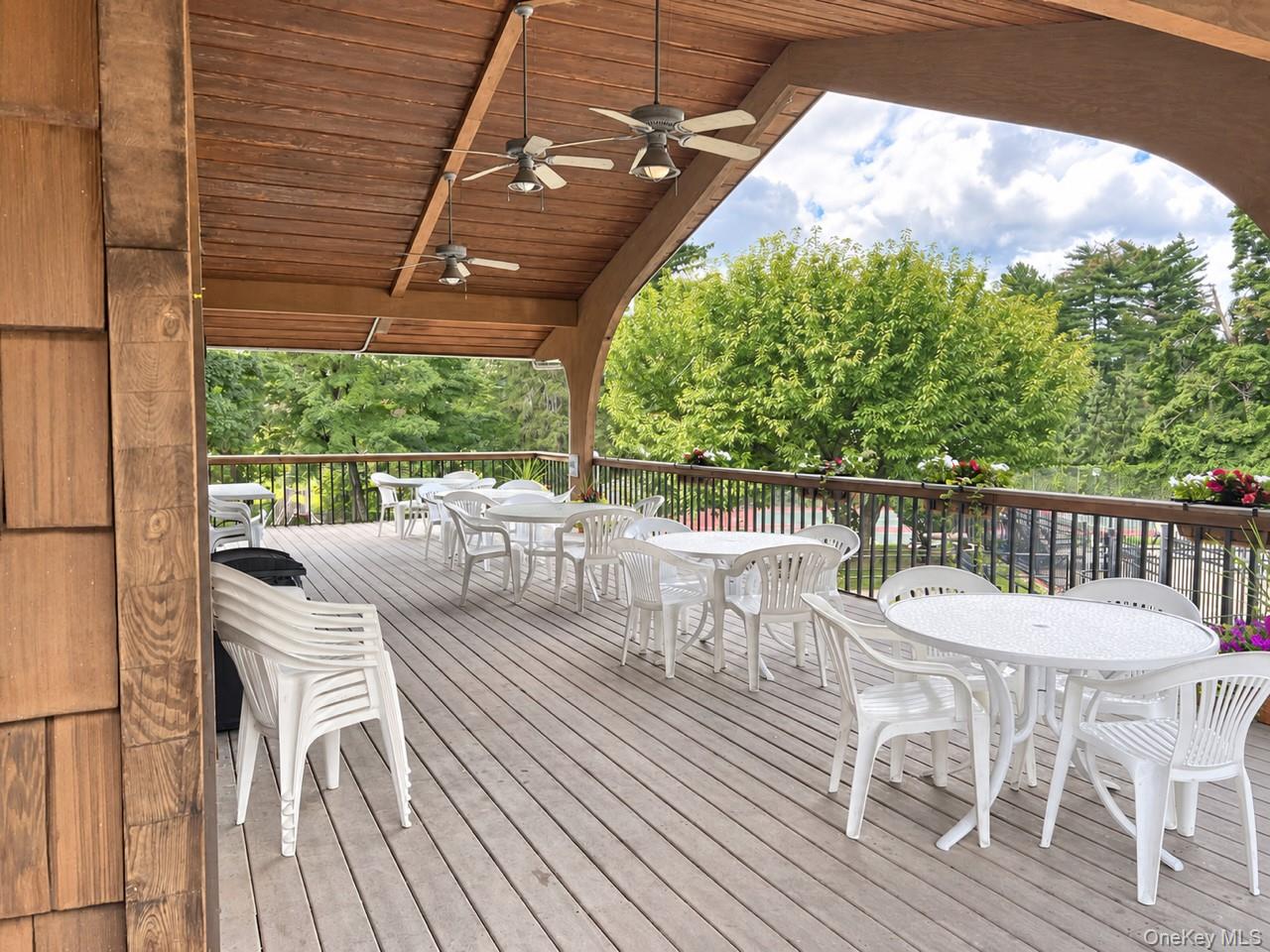 14 Powder Horn Way – For Rent photo 5