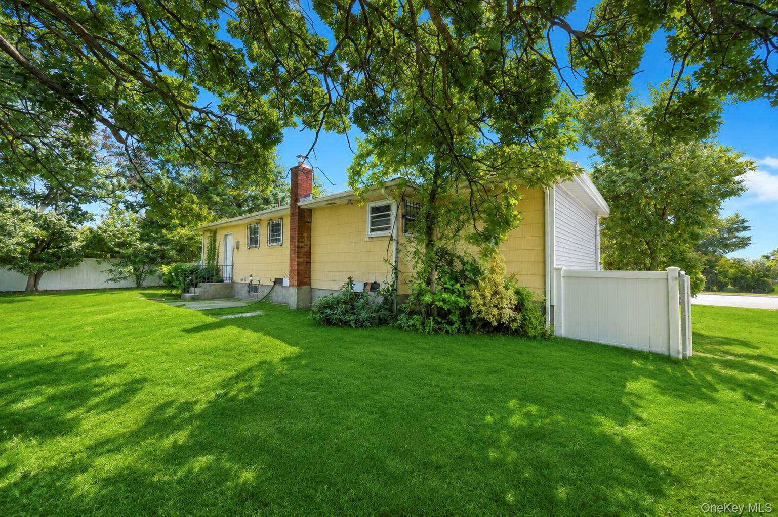 334 Robbins Street – For Sale photo 6
