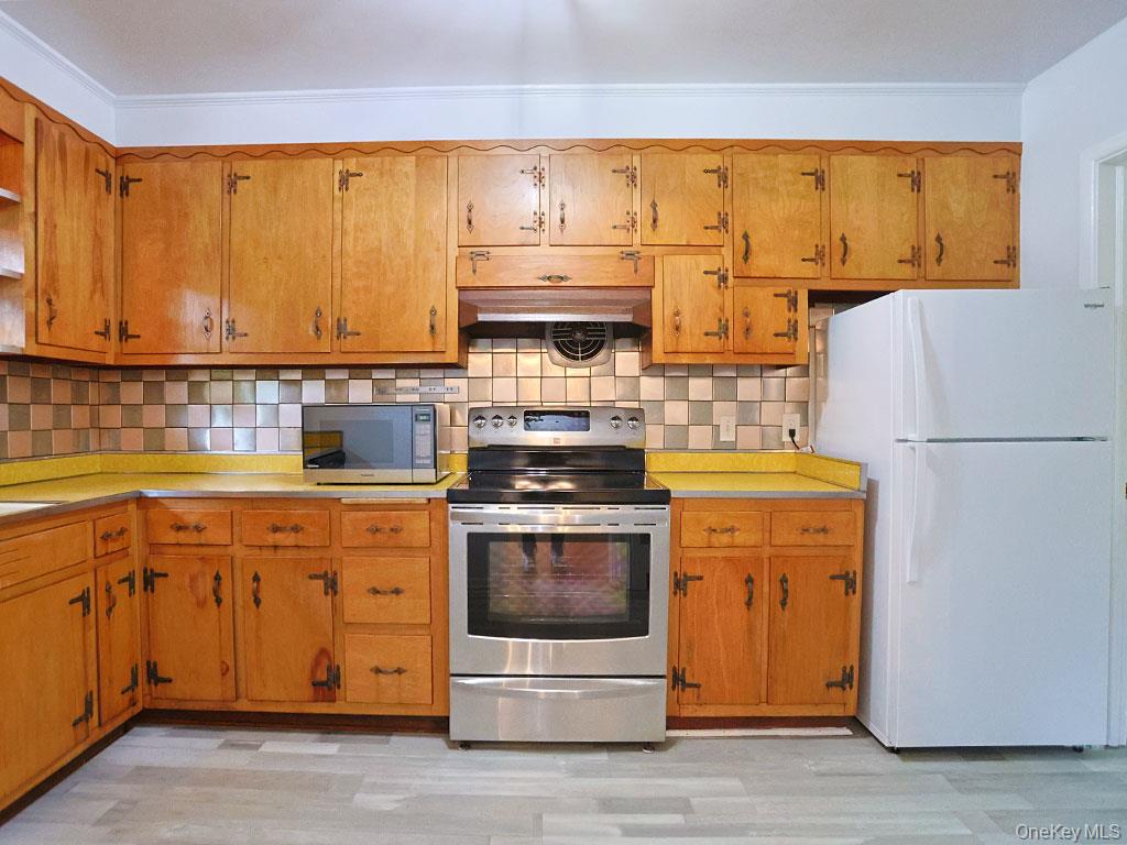 21 Pleasant View Road – For Sale photo 2