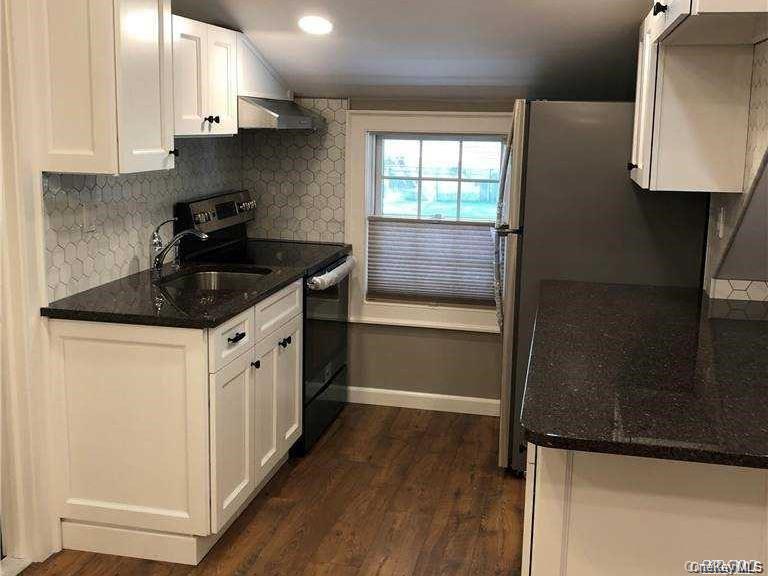 338 Lake Avenue – For Rent photo 5