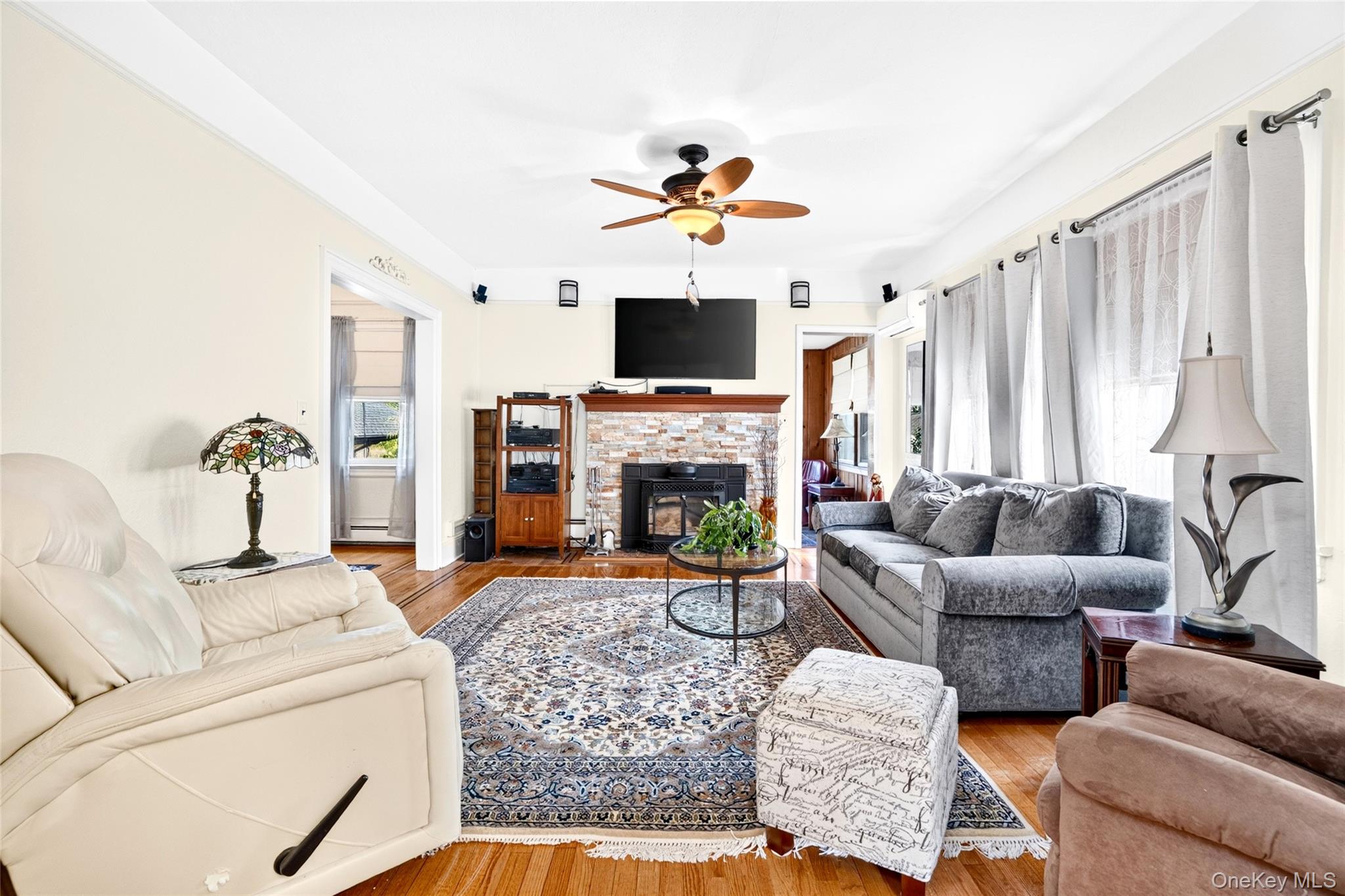 72 Hartsdale Road – For Sale photo 3