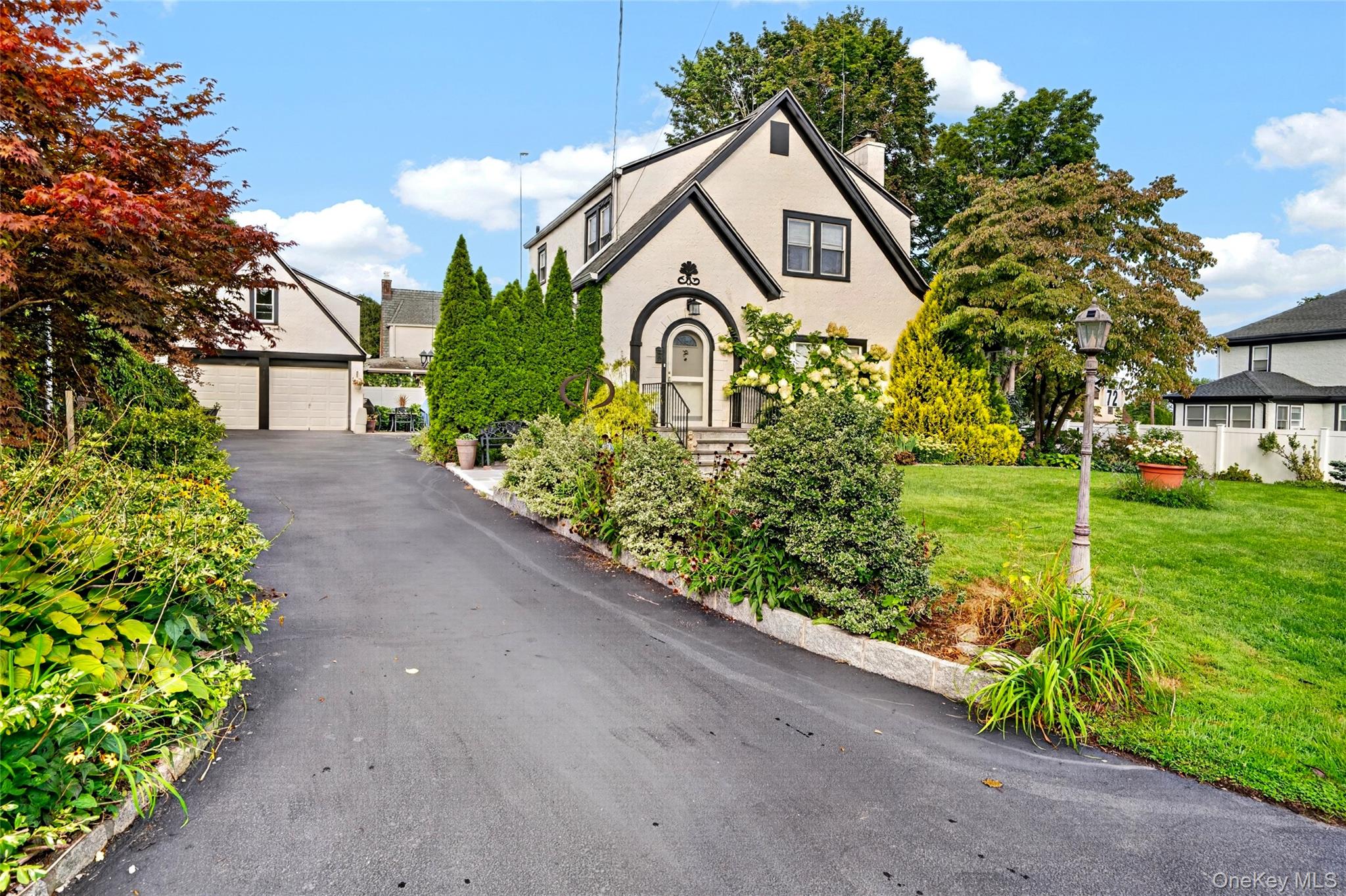 72 Hartsdale Road – For Sale photo 2