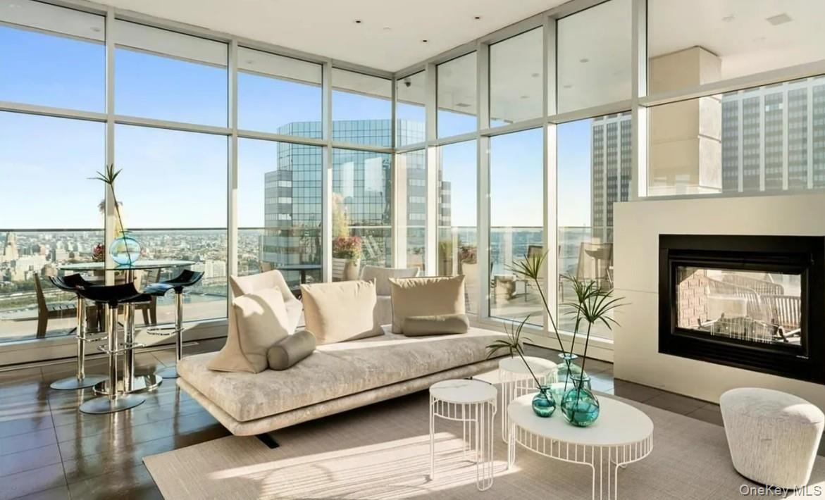 75 Wall Street, Unit 36R photo 35