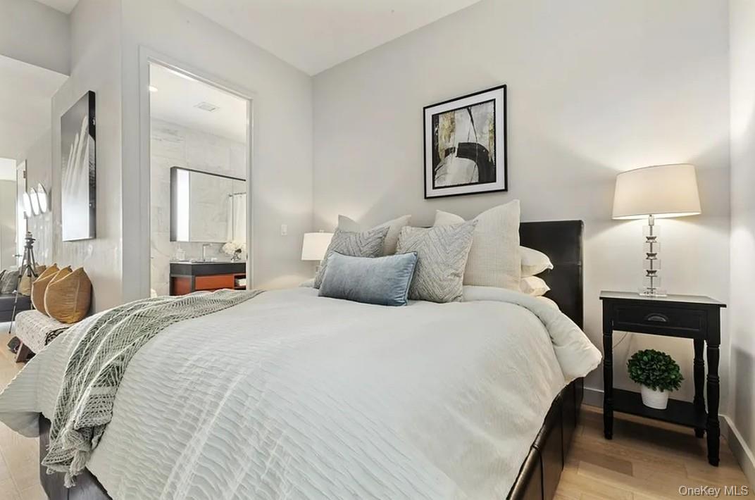 75 Wall Street, Unit 36R photo 23
