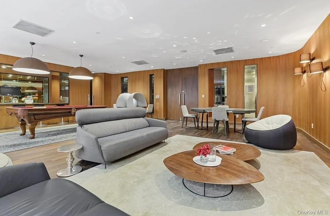 75 Wall Street, Unit 36R photo 28