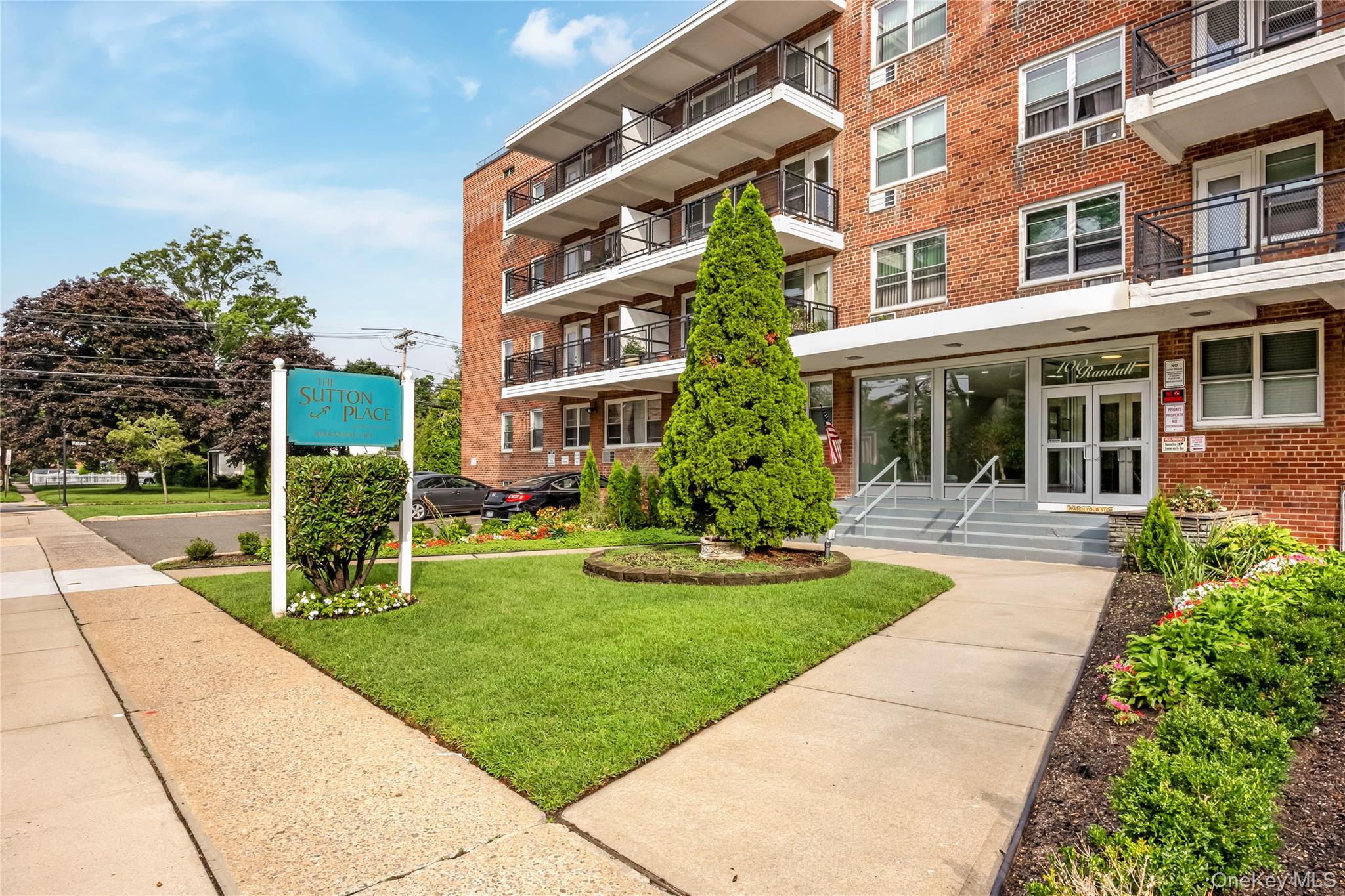100 Randall Avenue, Unit 3D photo 2