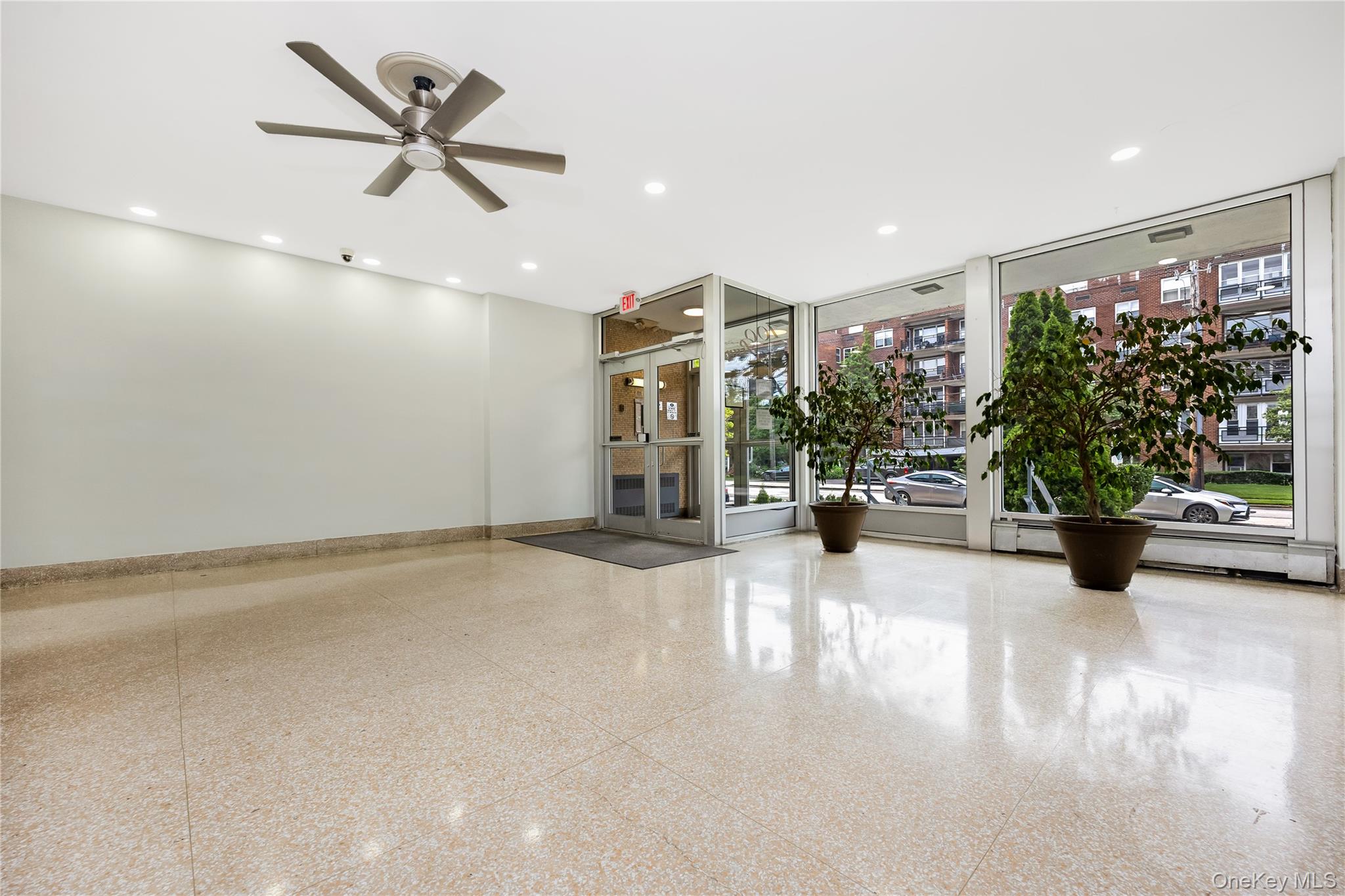 100 Randall Avenue, Unit 3D photo 5