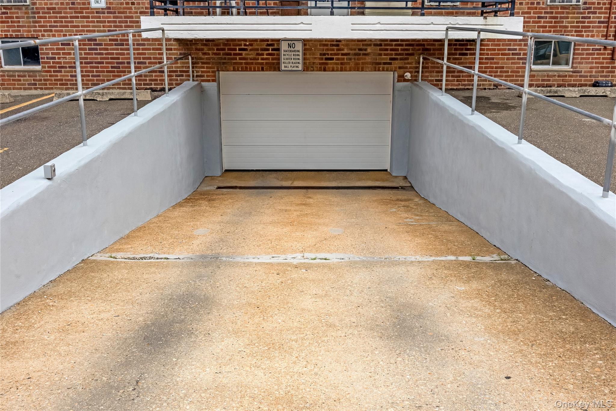 100 Randall Avenue, Unit 3D photo 4