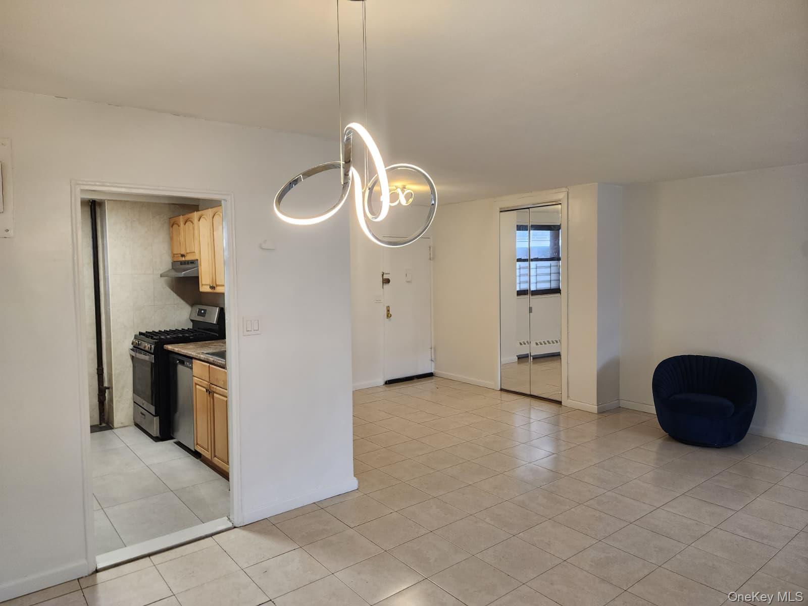 61-15 98th Street, Unit 5E photo 3