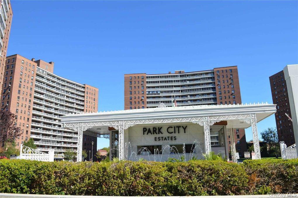 61-15 98th Street, Unit 5E