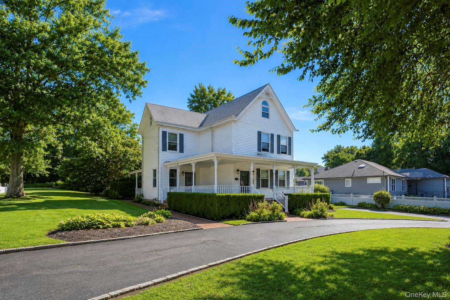 104 Bayville Avenue – For Sale photo 3