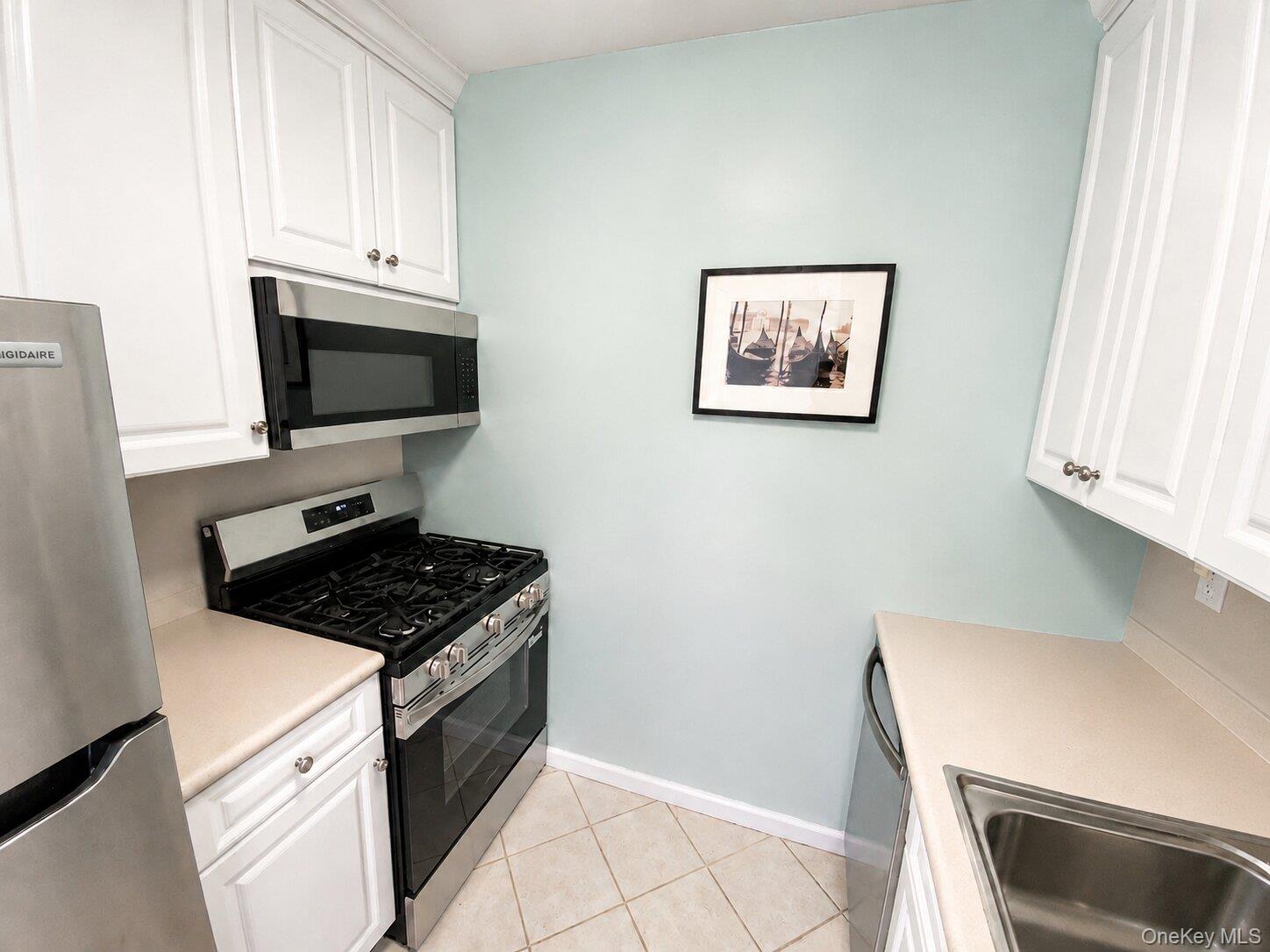26910 Grand Central, Unit 17C photo 8