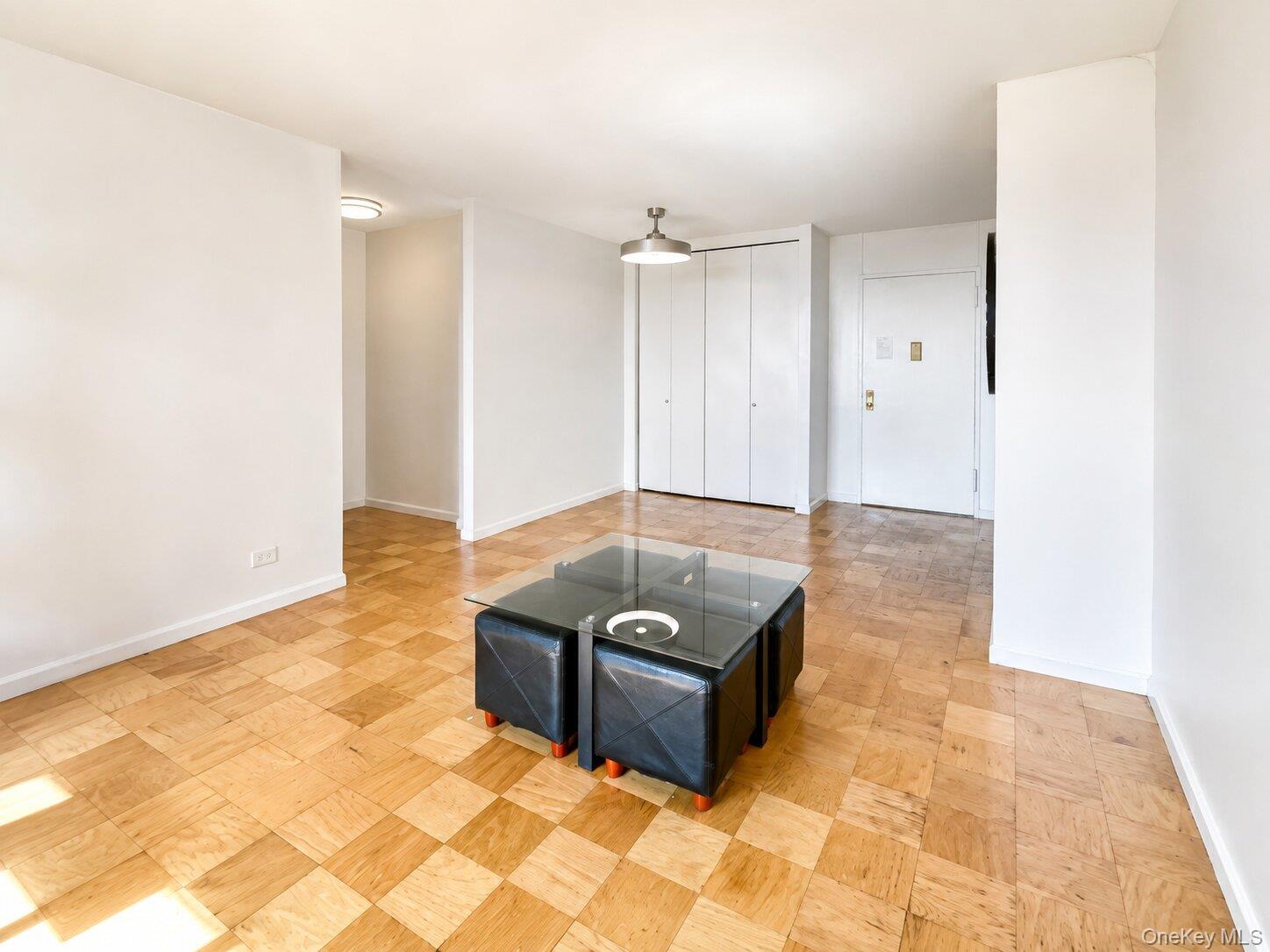 26910 Grand Central, Unit 17C photo 4