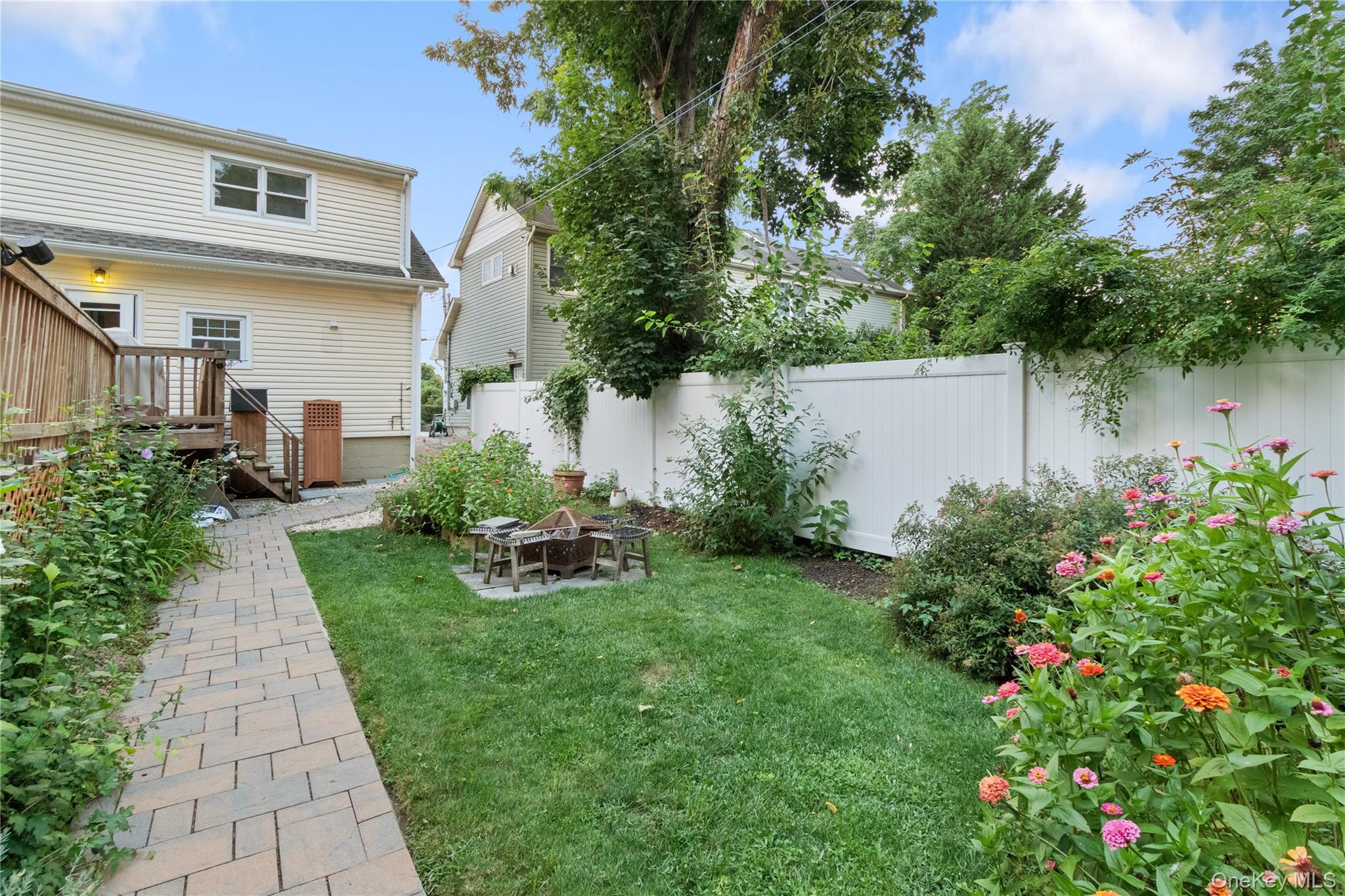 11 Bay Street – For Rent photo 20