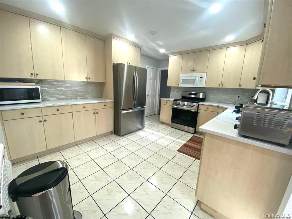 60 Gristmill Lane – For Rent photo 25