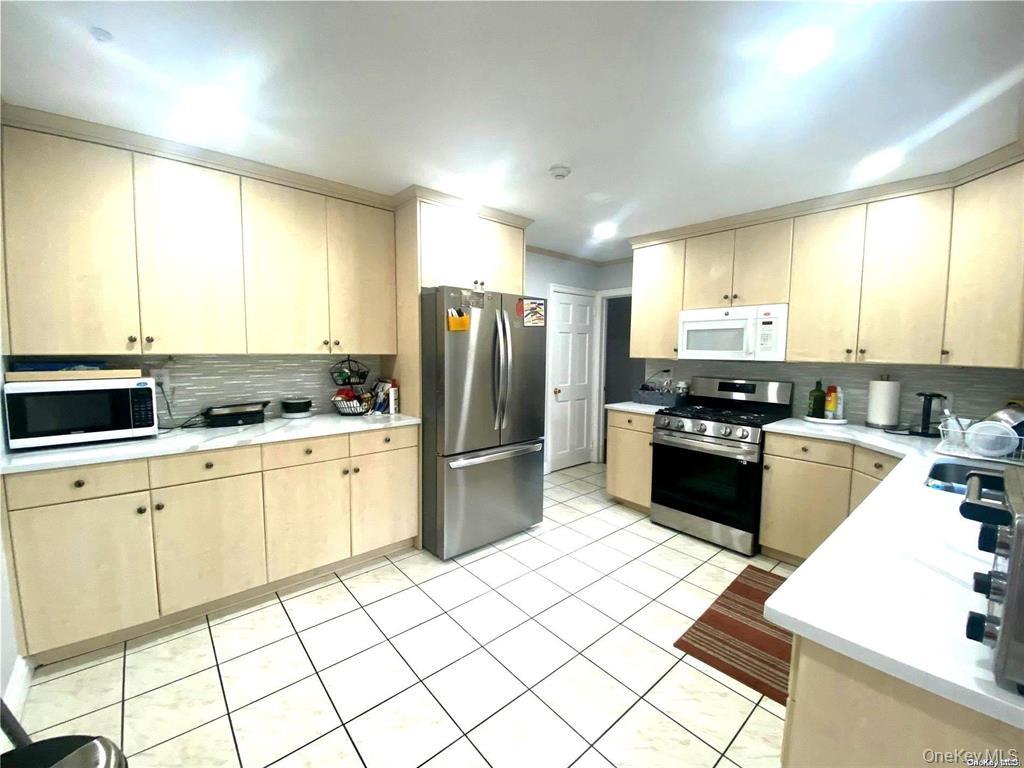 60 Gristmill Lane – For Rent photo 23