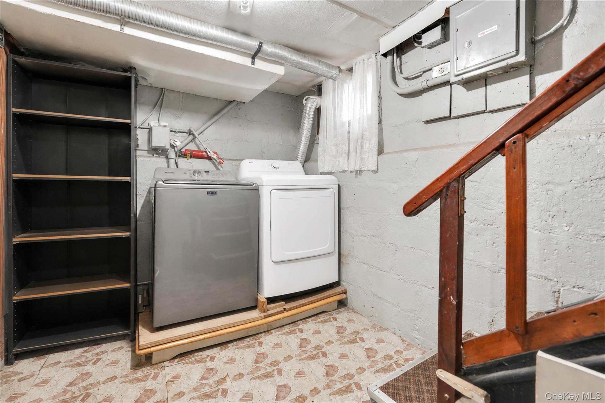 172-15 89th Avenue – For Sale photo 40