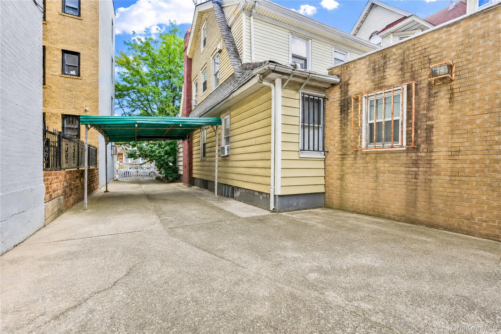172-15 89th Avenue – For Sale photo 4