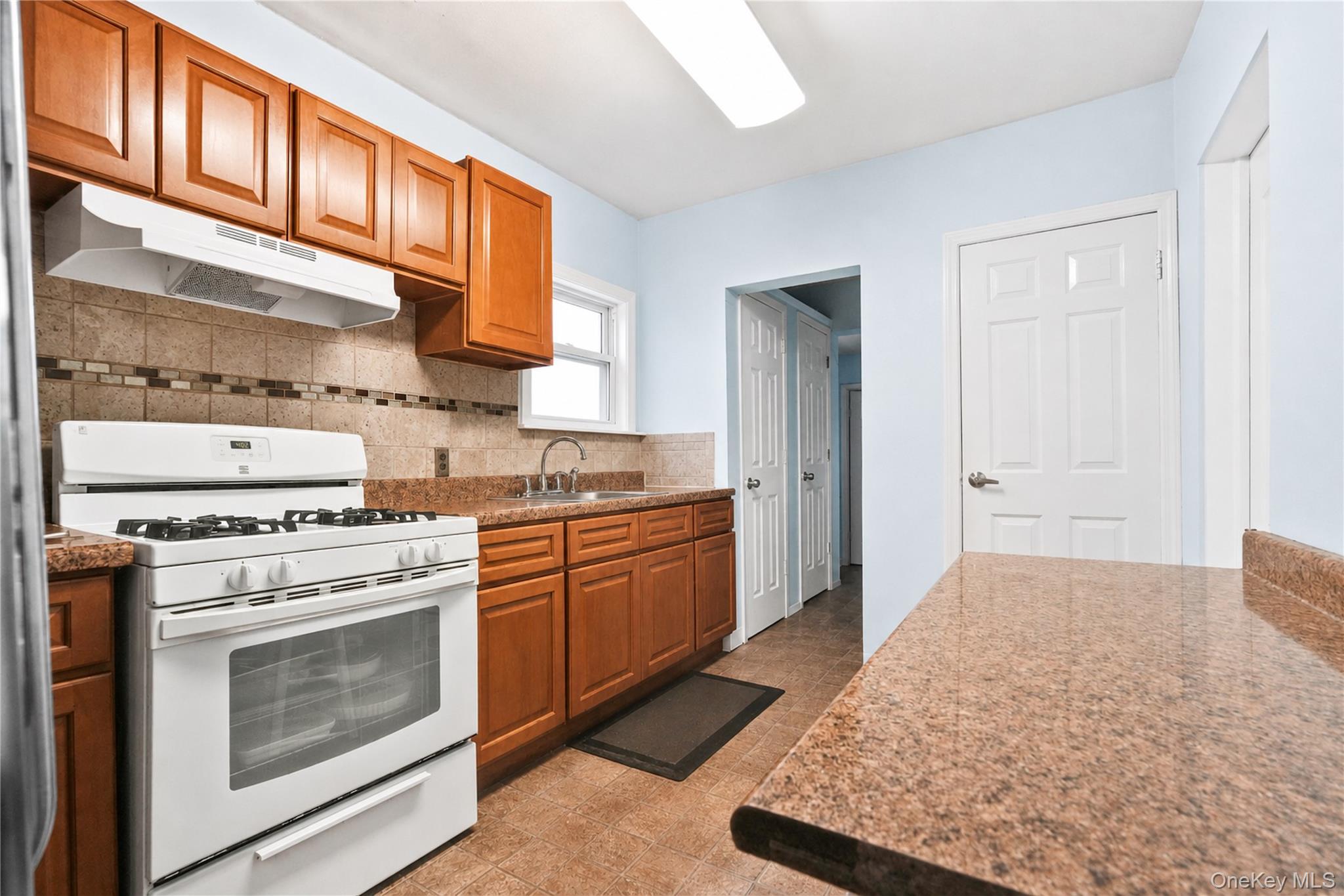 172-15 89th Avenue – For Sale photo 11